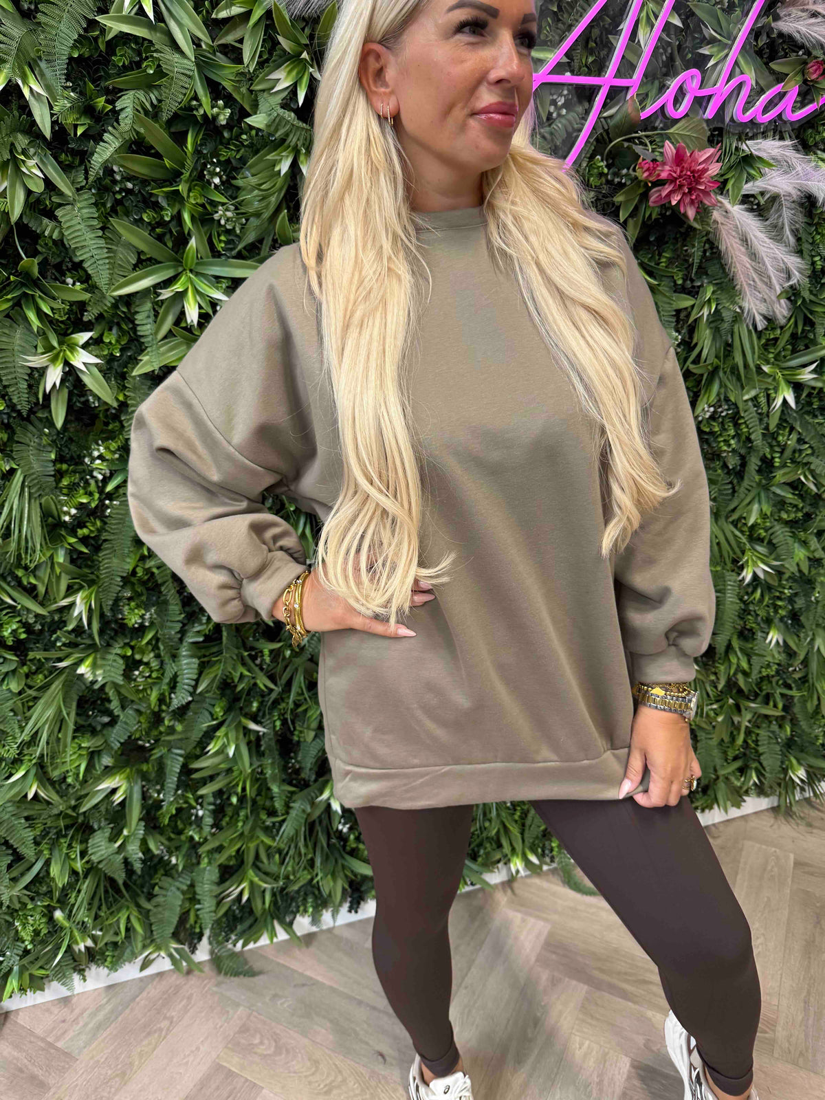 Trui happiness taupe