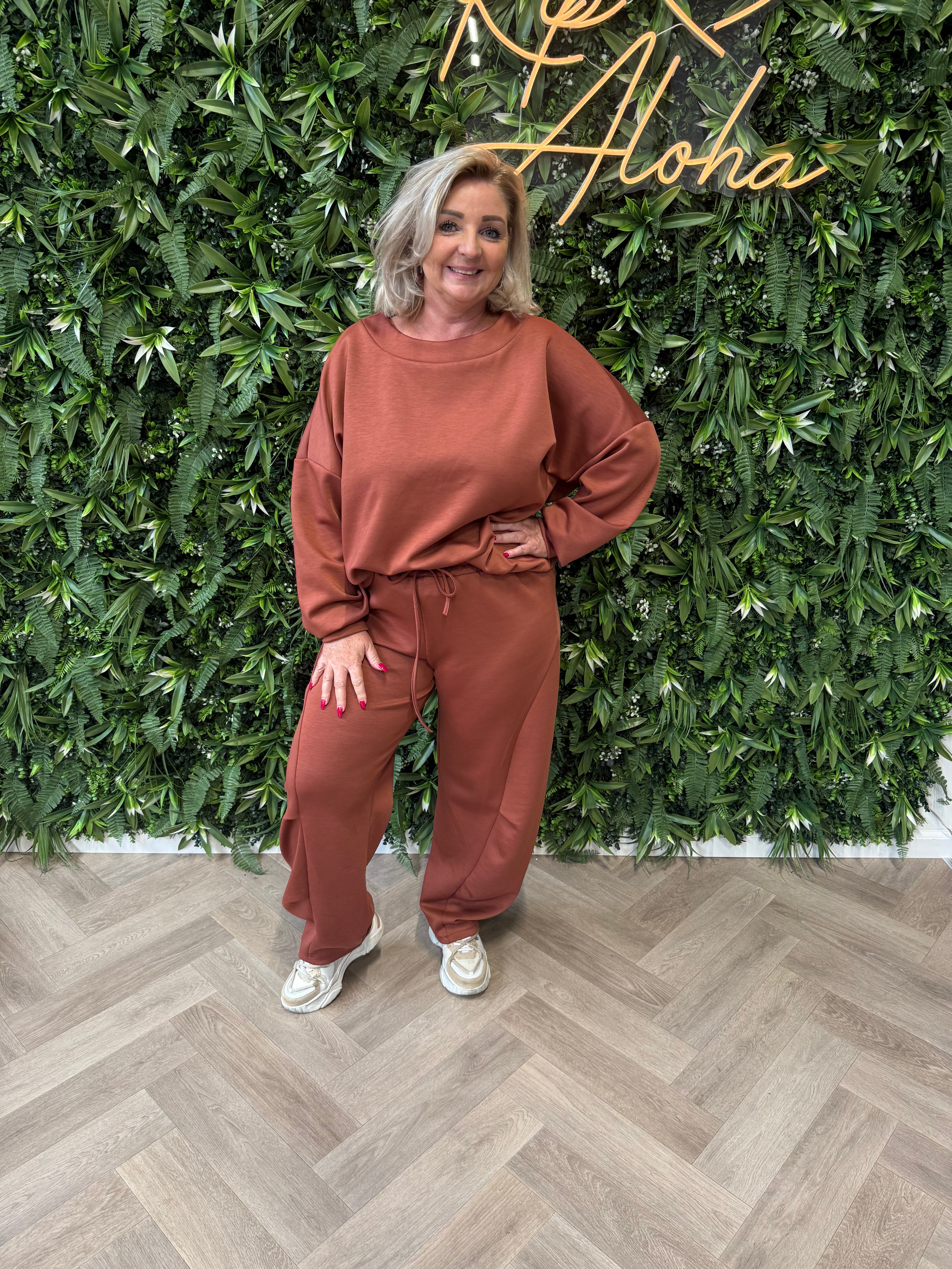 Joggingspak met brede hals uni terracotta