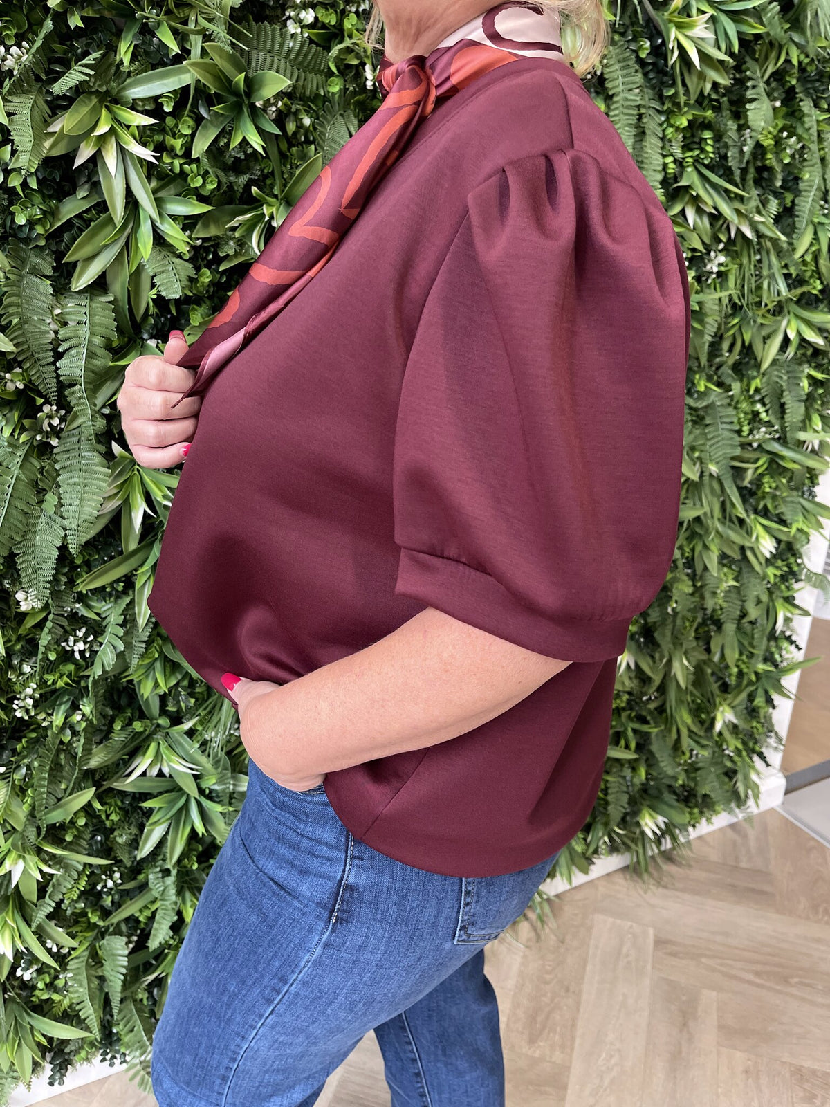 Sweater v-hals korte pofmouwen bordeaux