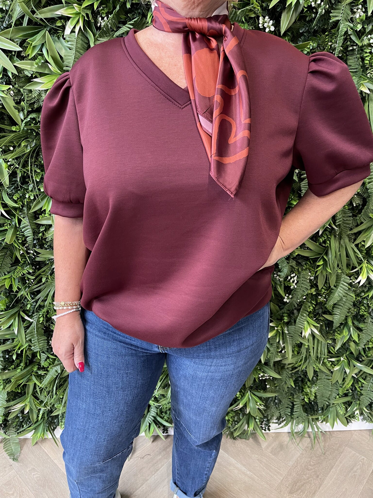 Sweater v-hals korte pofmouwen bordeaux