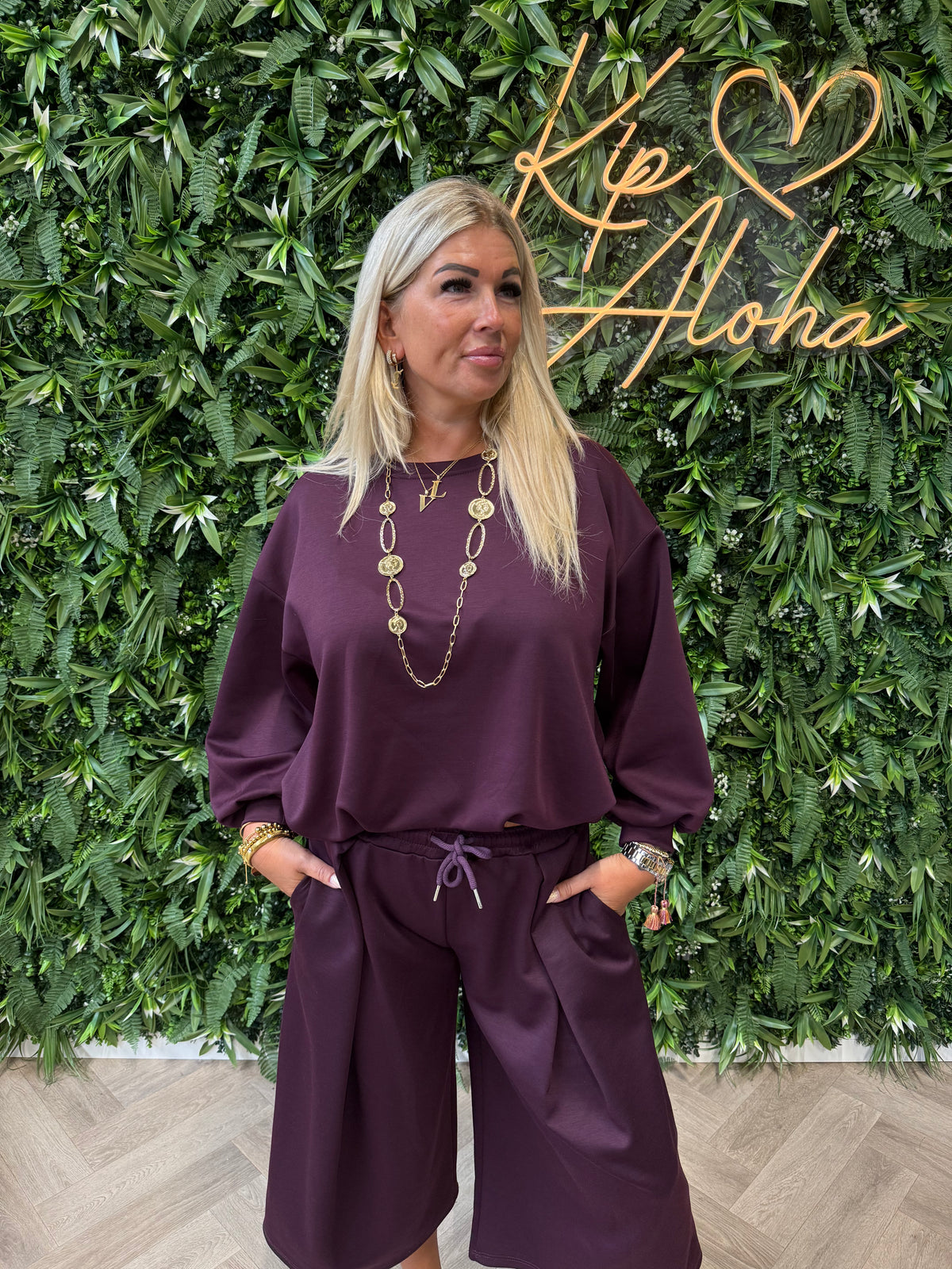 Sweater elastische onderkant uni aubergine