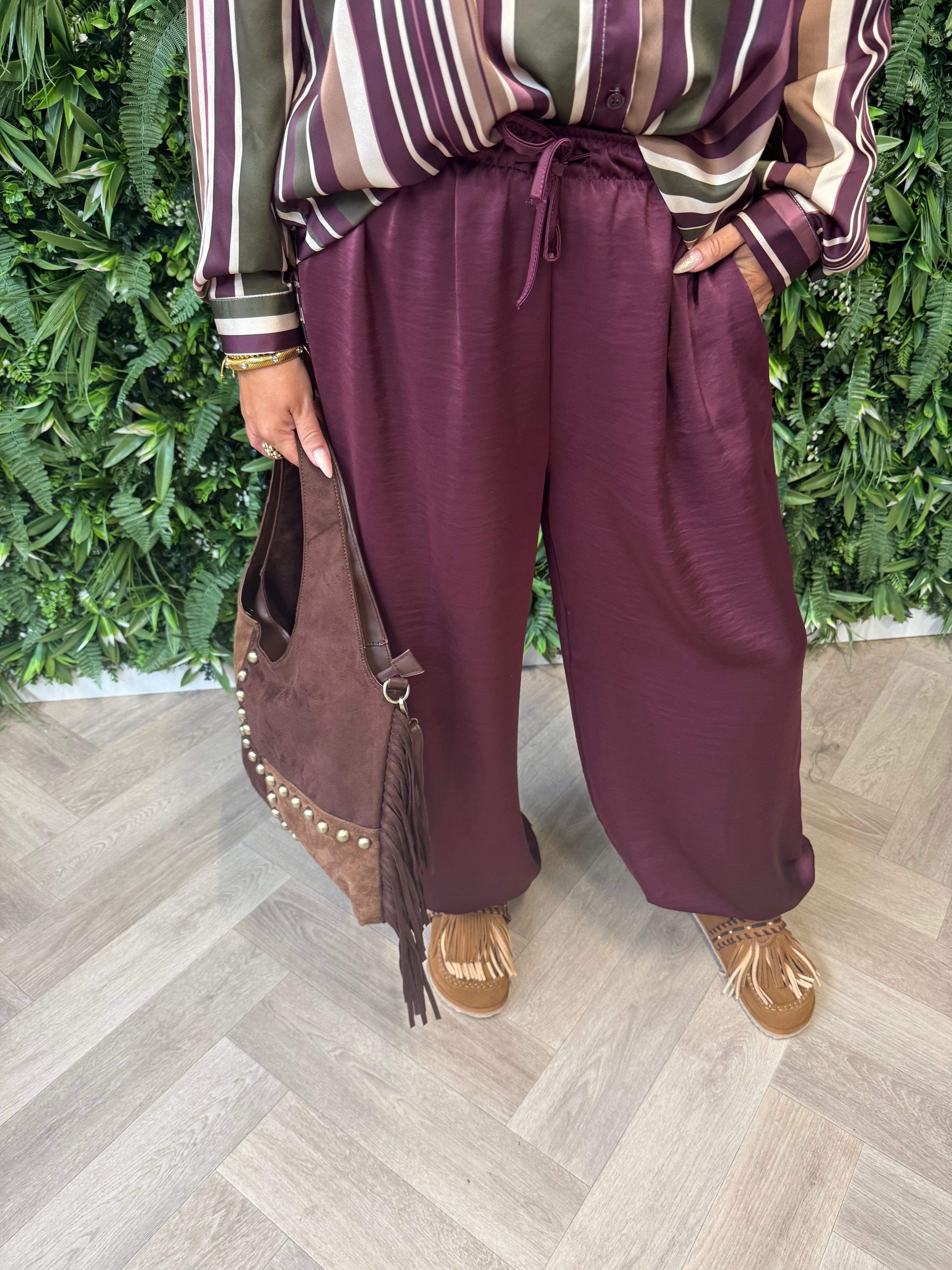 Silky broek met aantrekkoord bordeaux