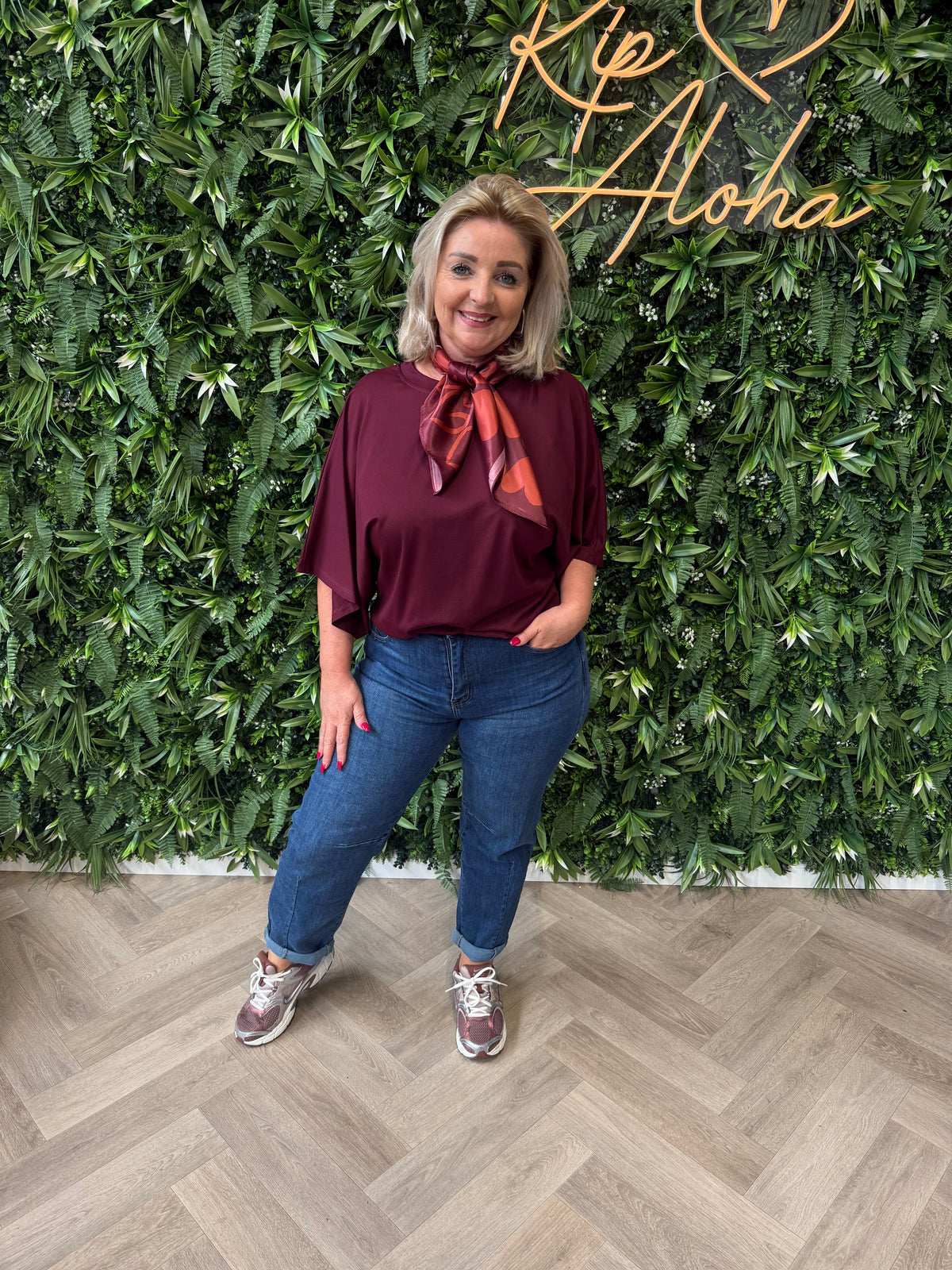 Top met elastieken onderkant bordeaux