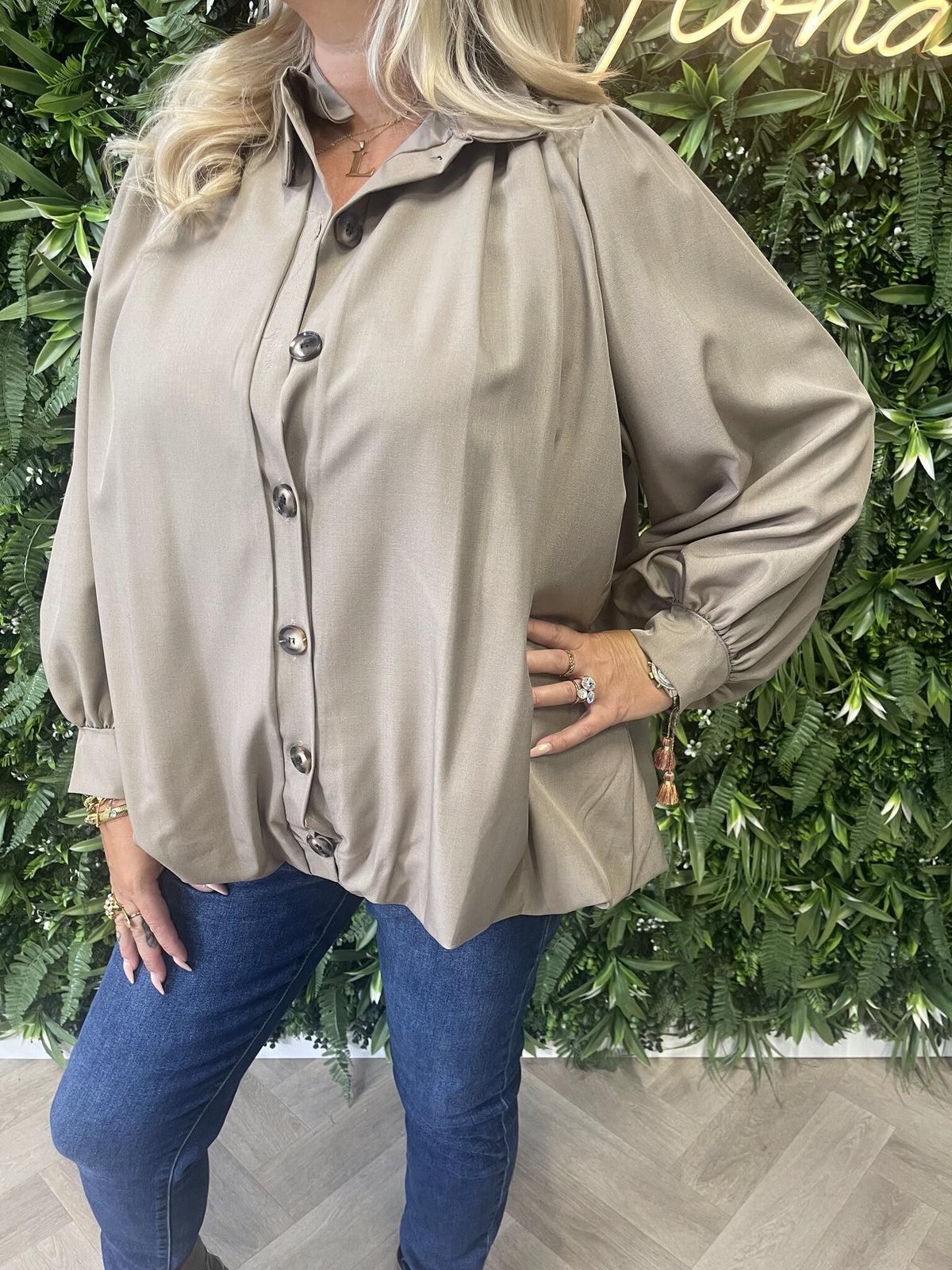 Bomber jasje knopen met pofmouwen taupe