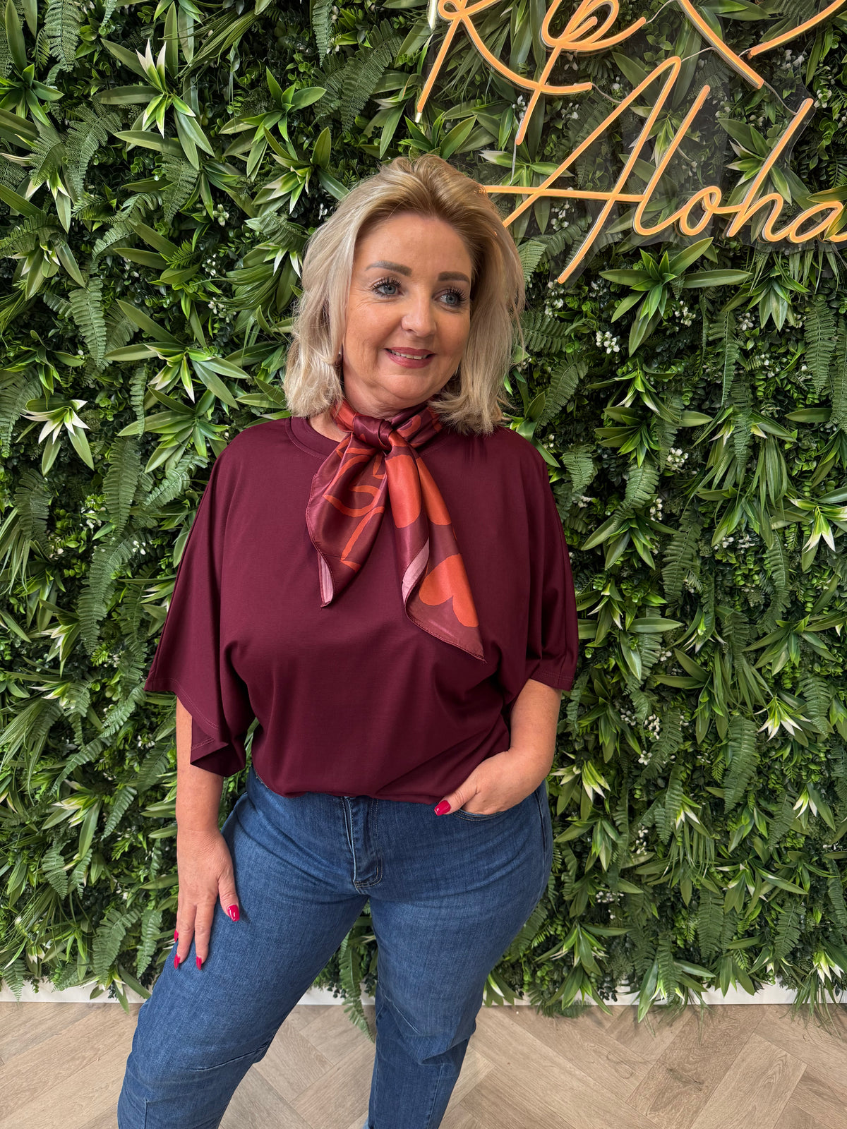 Top met elastieken onderkant bordeaux