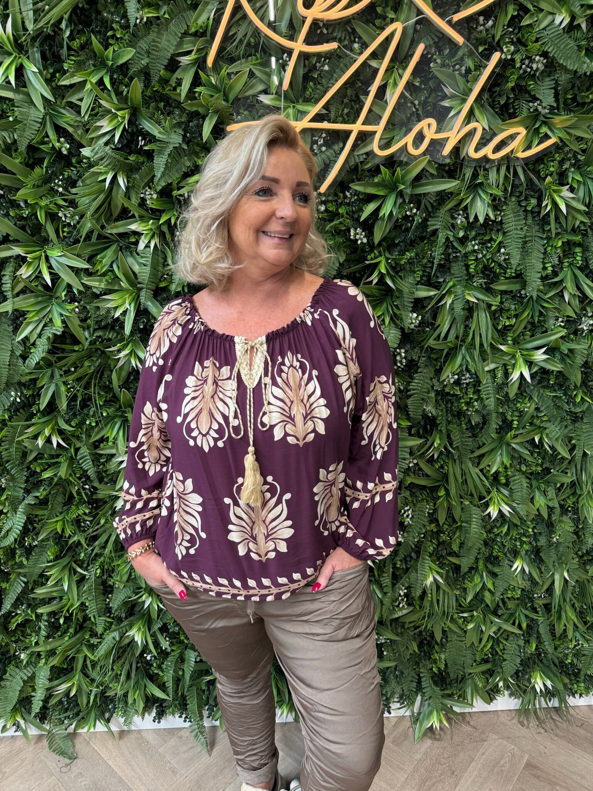 Top bloemen off-shoulder aubergine