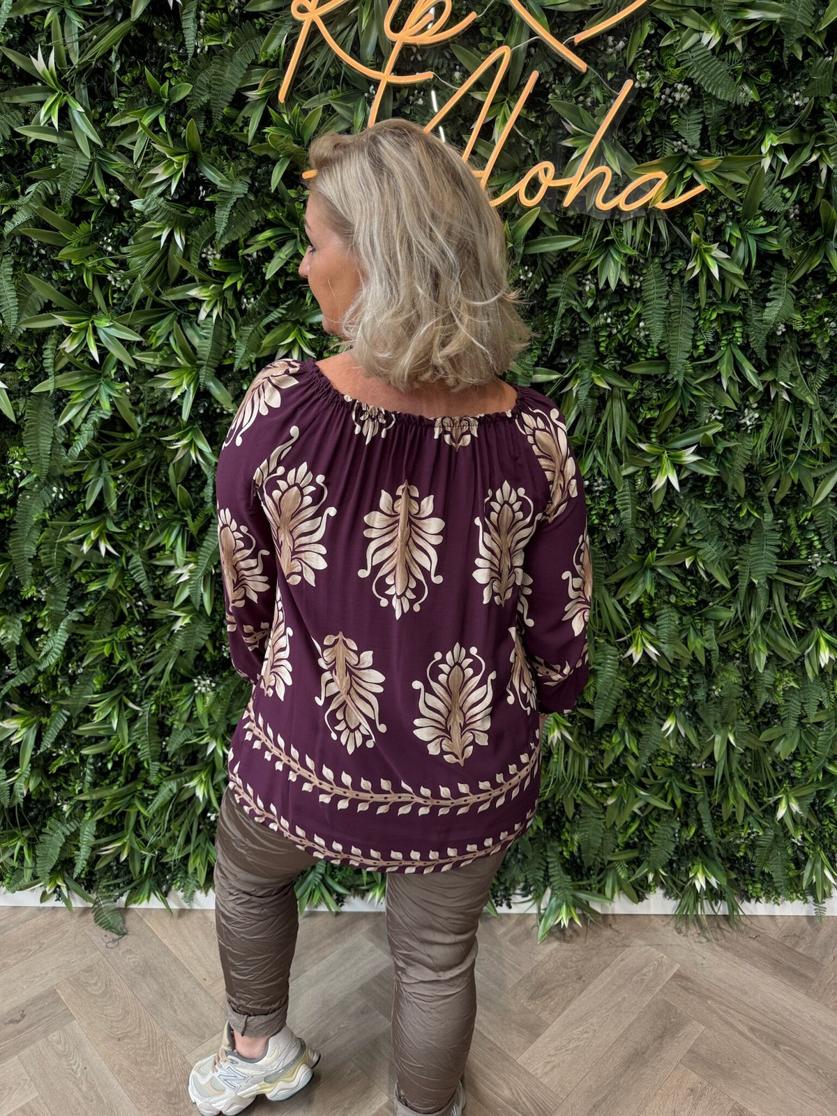 Top bloemen off-shoulder aubergine