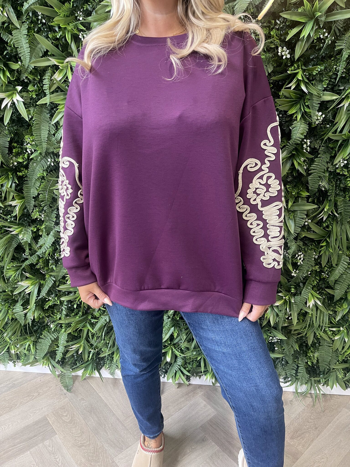 Sweater ronde hals met mouw detail paars