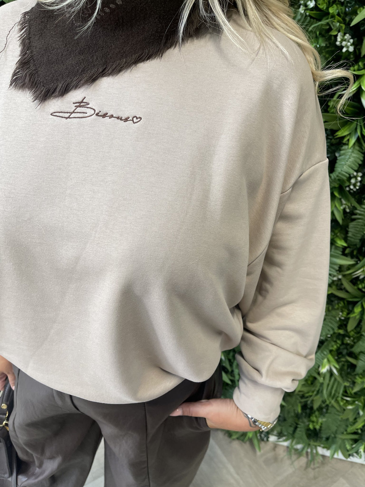 Sweater Bisous uni beige