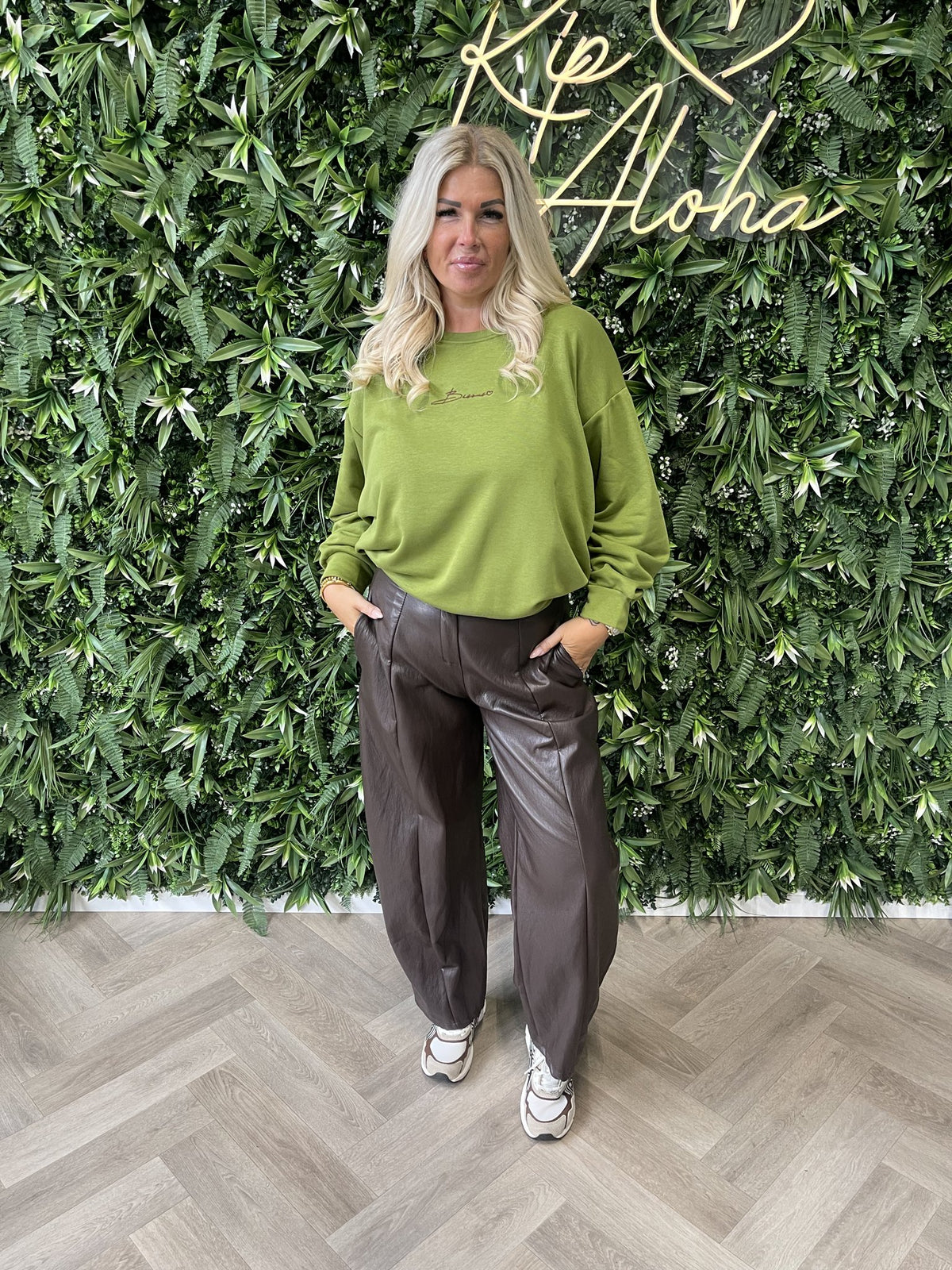 Sweater Bisous uni groen