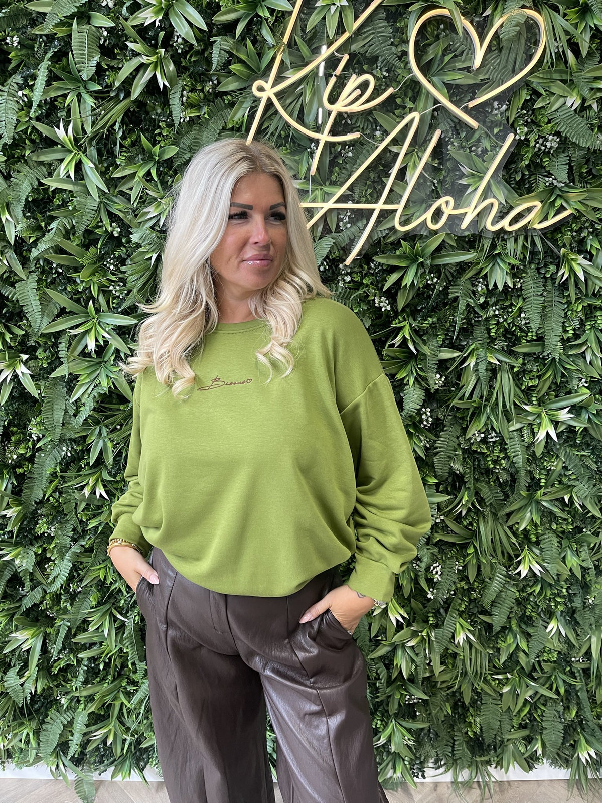 Sweater Bisous uni groen