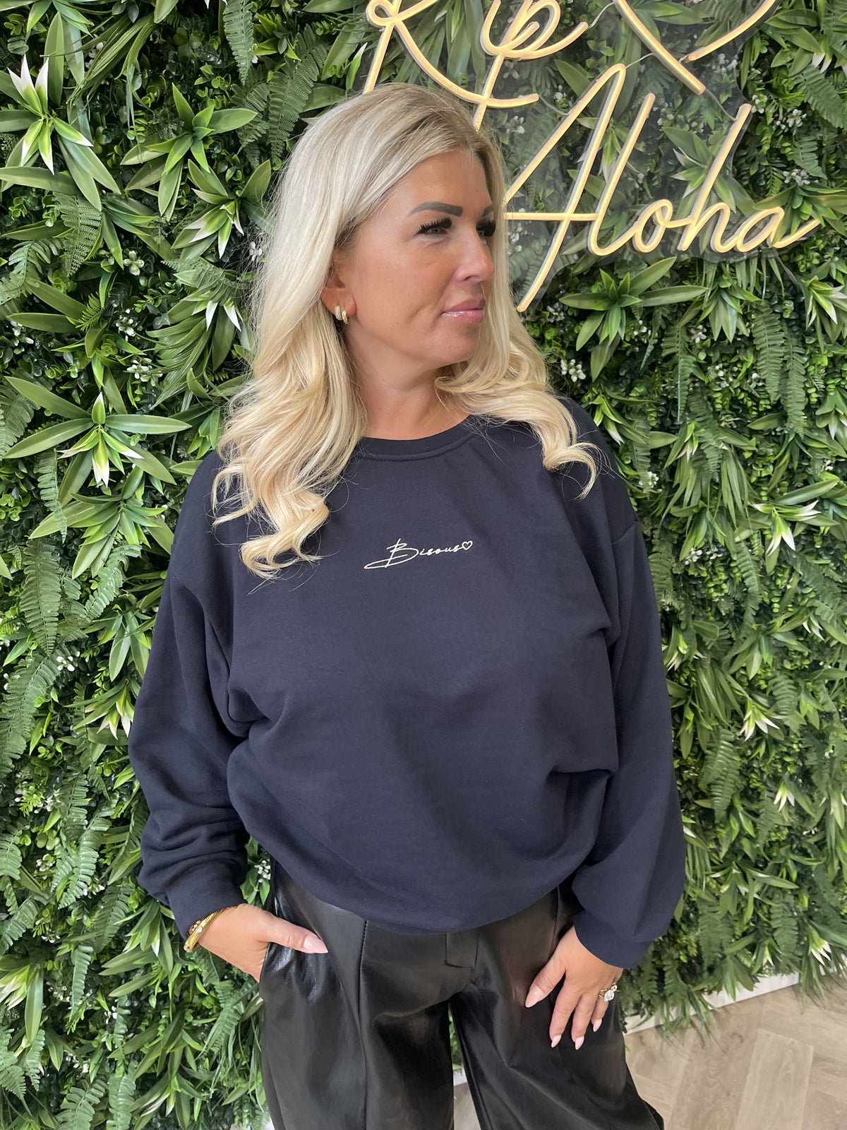 Sweater Bisous uni marineblauw