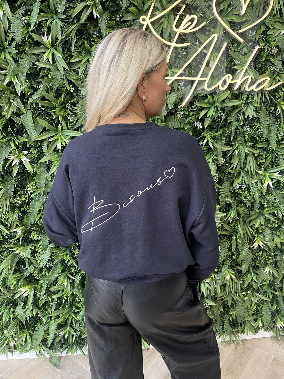 Sweater Bisous uni marineblauw