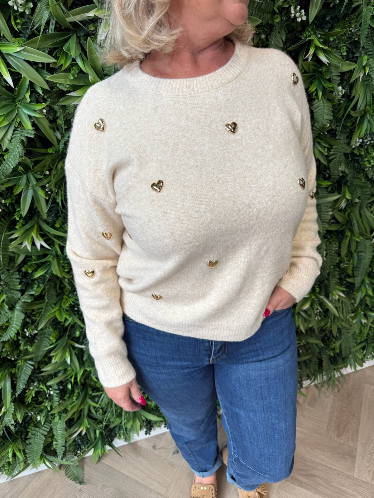 Gebreide trui hartjes beige