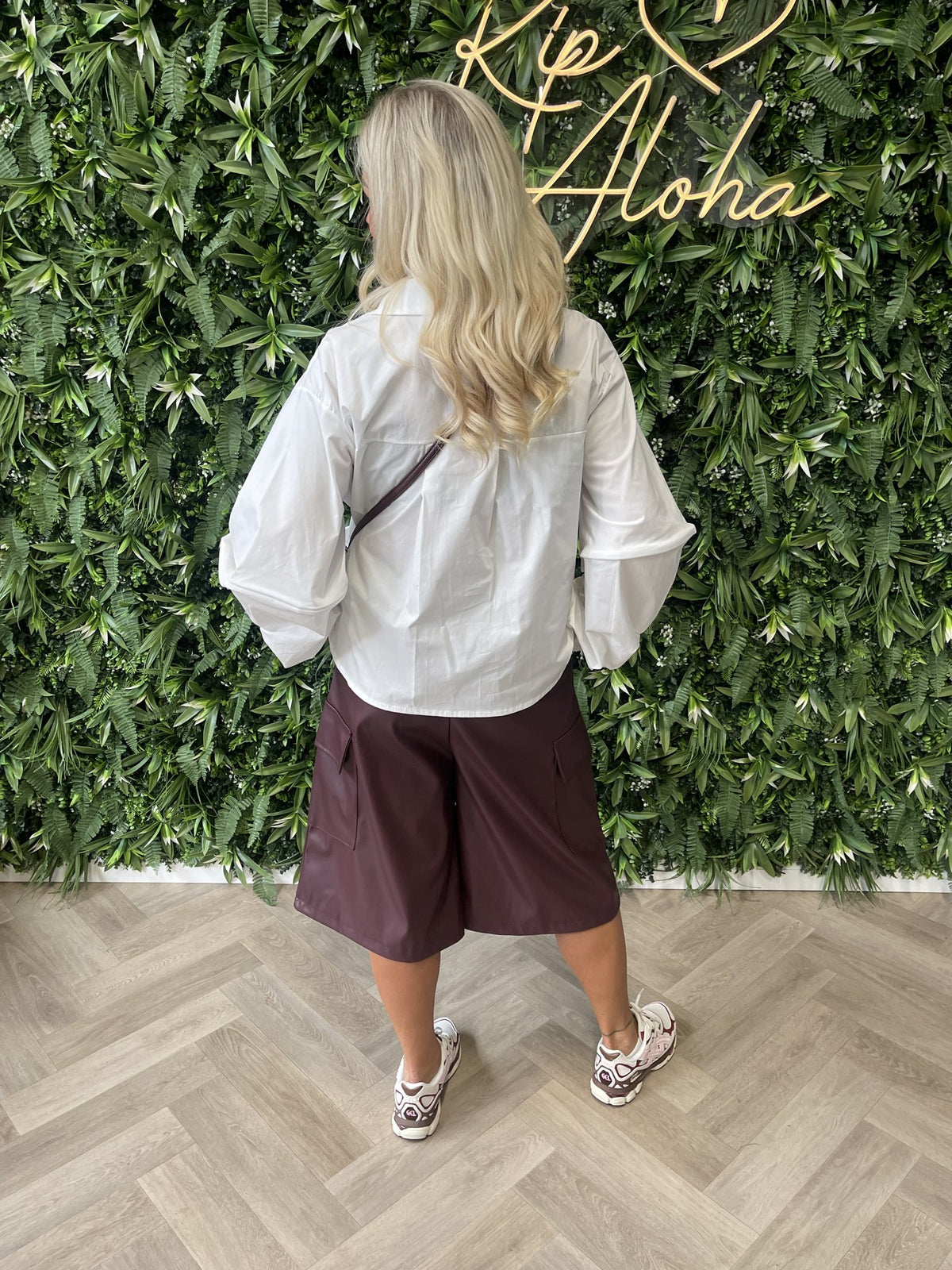 Leatherlook cargo bermuda met zakken bordeaux
