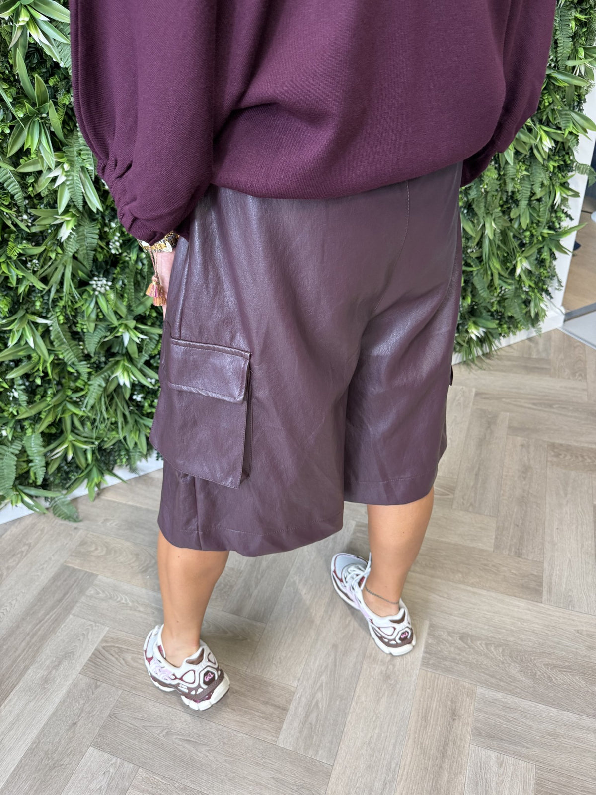Bermuda cargo leatherlook aubergine