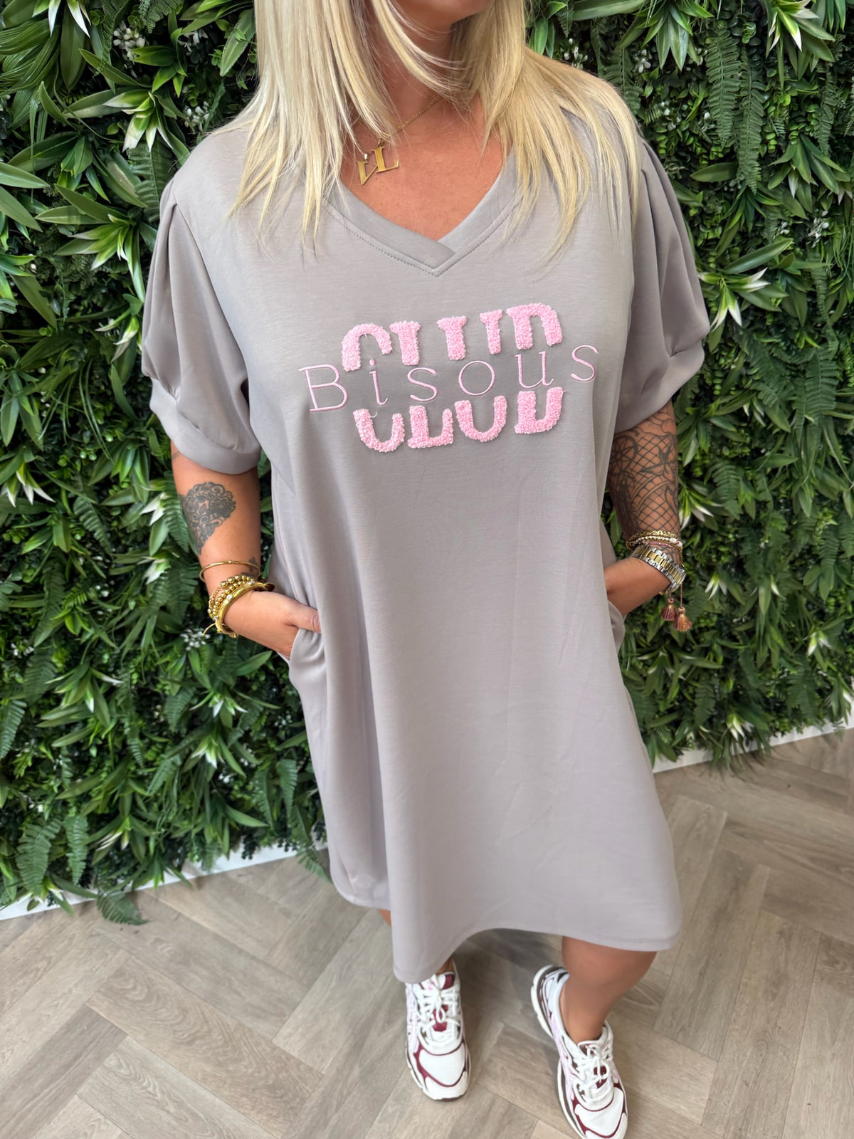 T-shirt dress pofmouwen bisous taupe