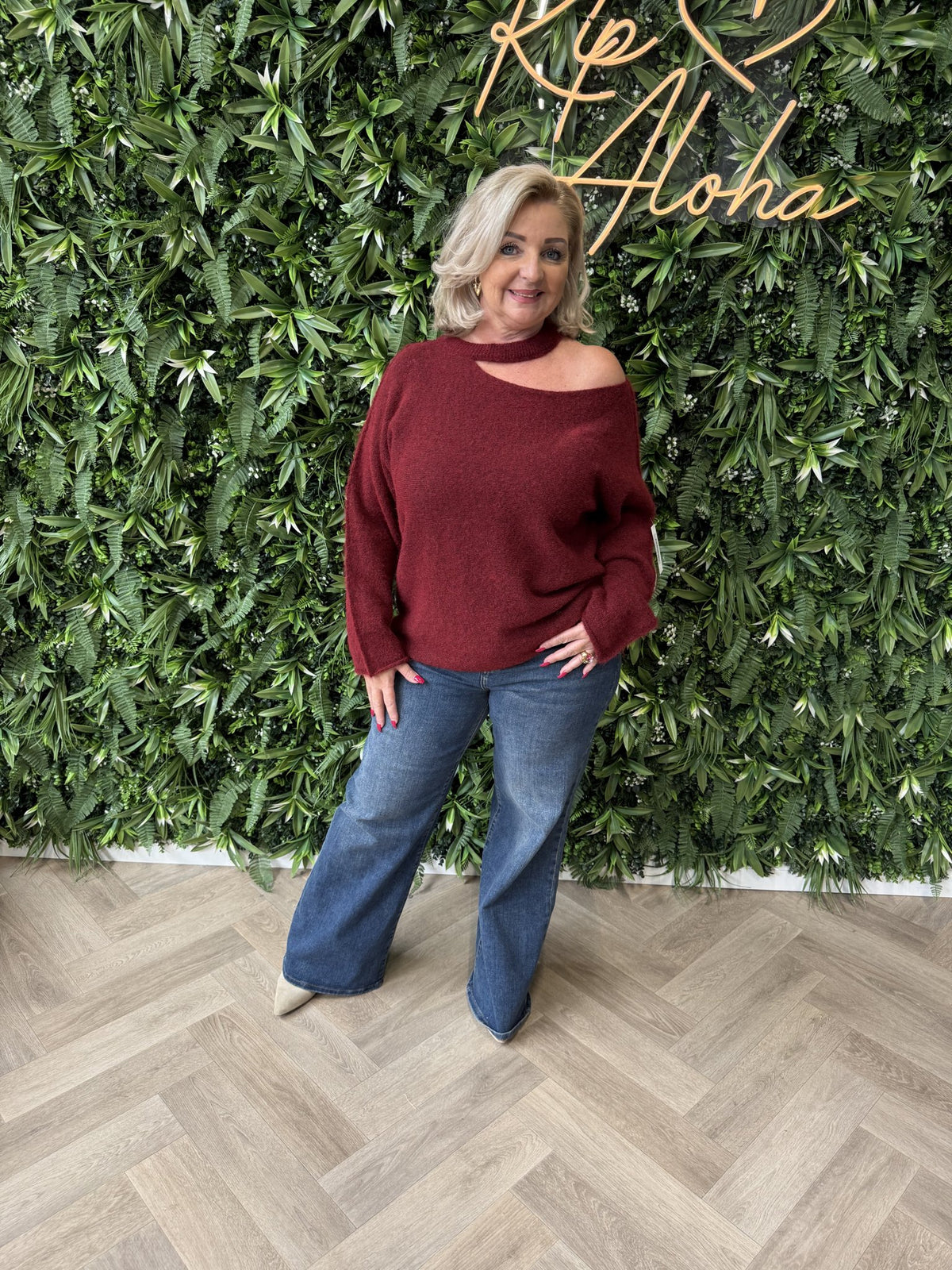 Trui off-shoulder hals detail bordeaux