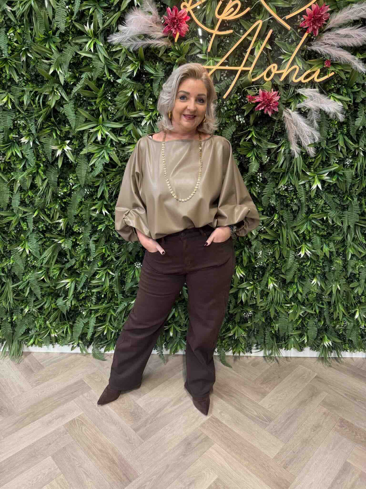 Leatherlook vleermuis top taupe