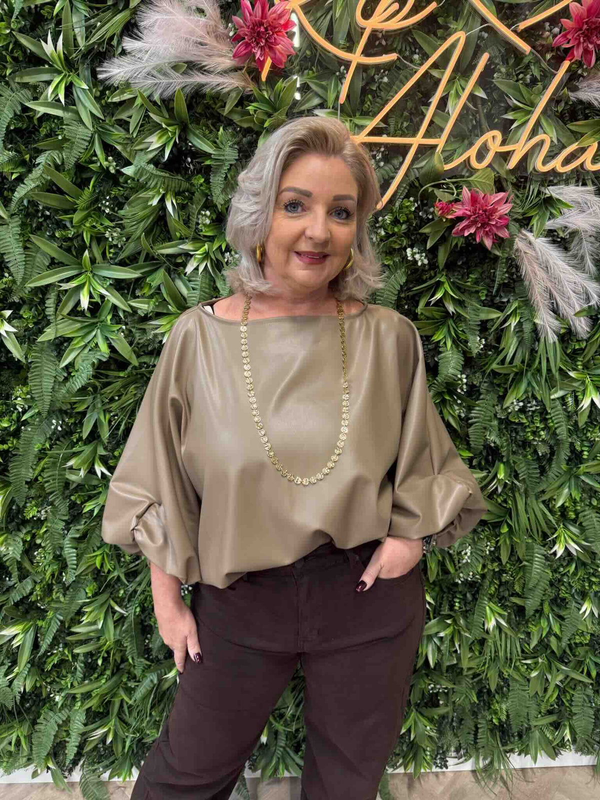 Leatherlook vleermuis top taupe