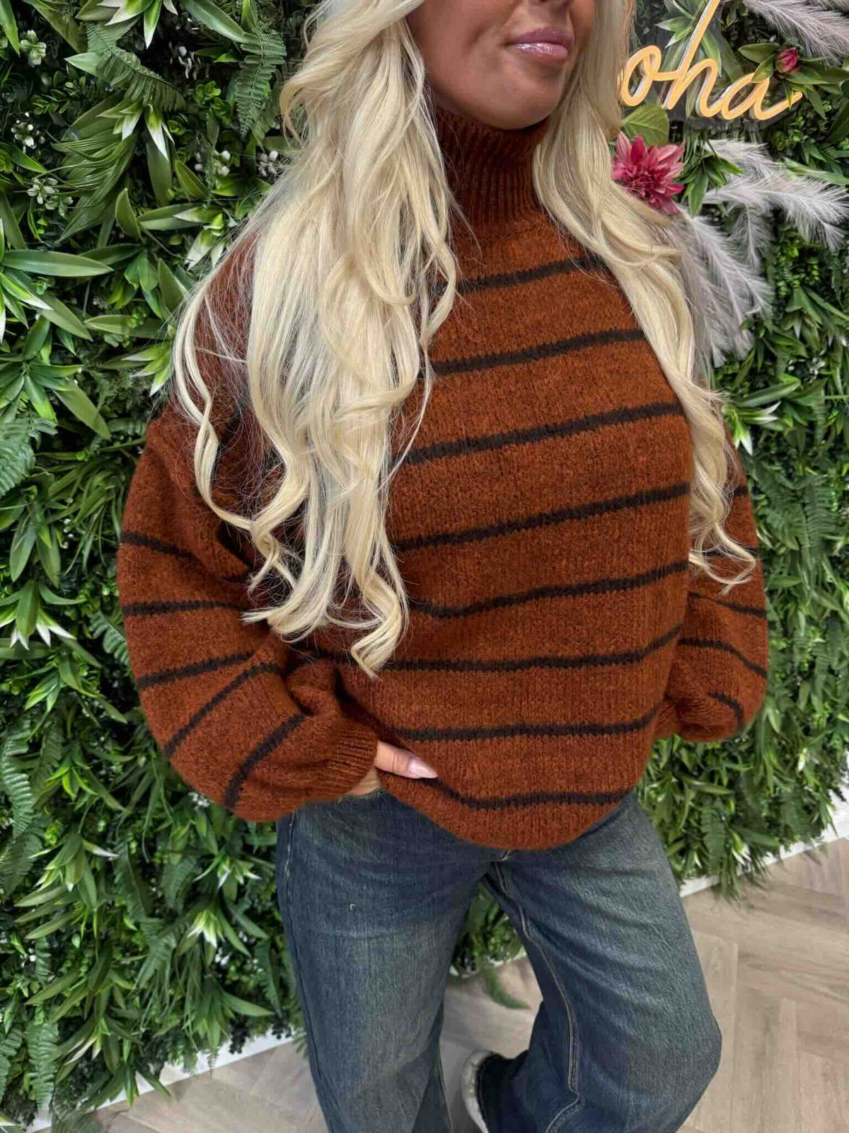 Gebreide trui turtle neck streepjes roest