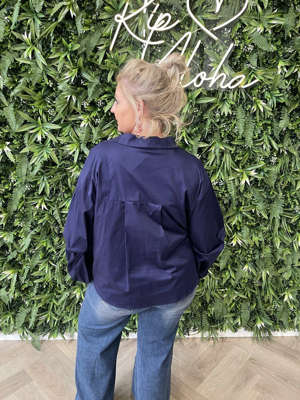 Blouse met wijde ballon mouwen uni marineblauw