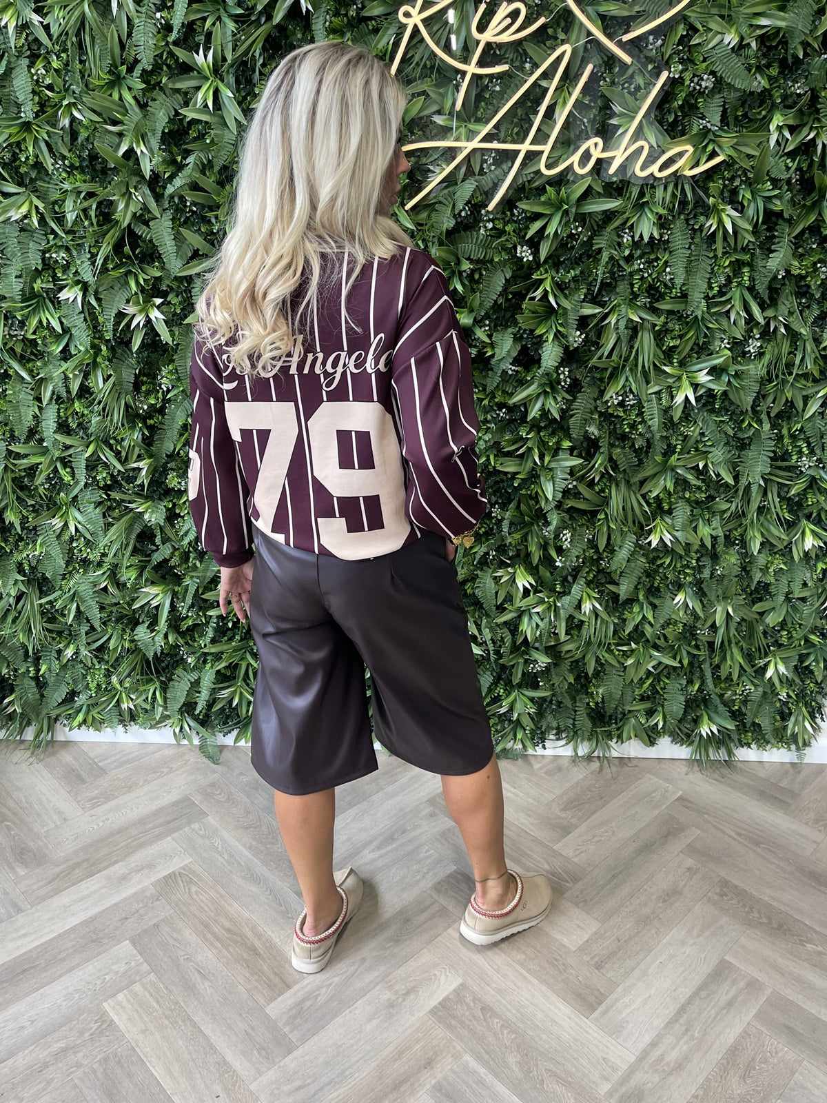 Sweater fijne streepjes LA 79 aubergine