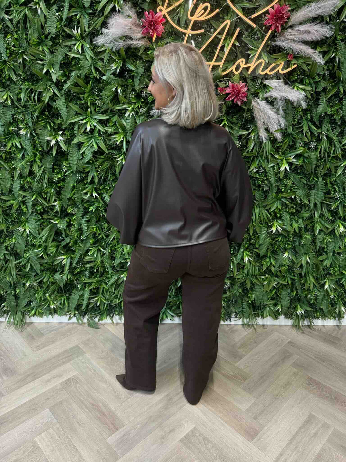 Leatherlook vleermuis top donkerbruin