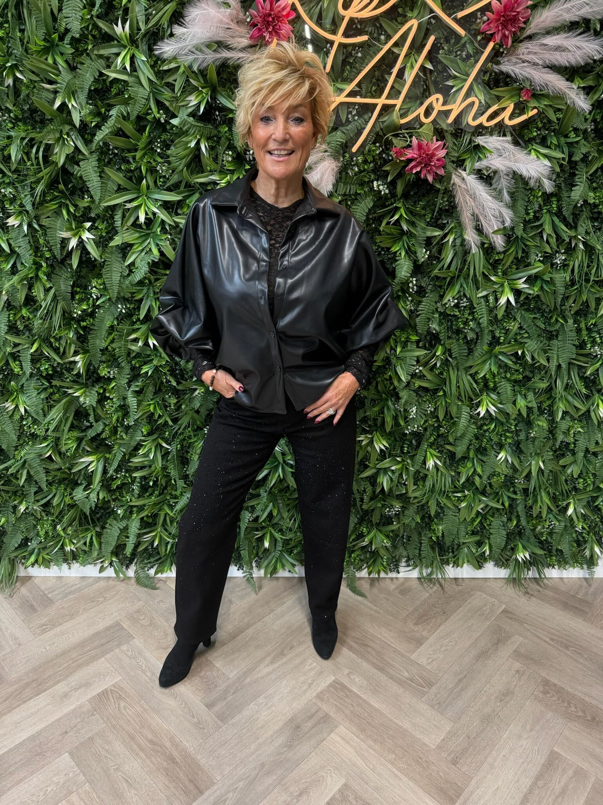 Leatherlook blouse pofmouwen zwart