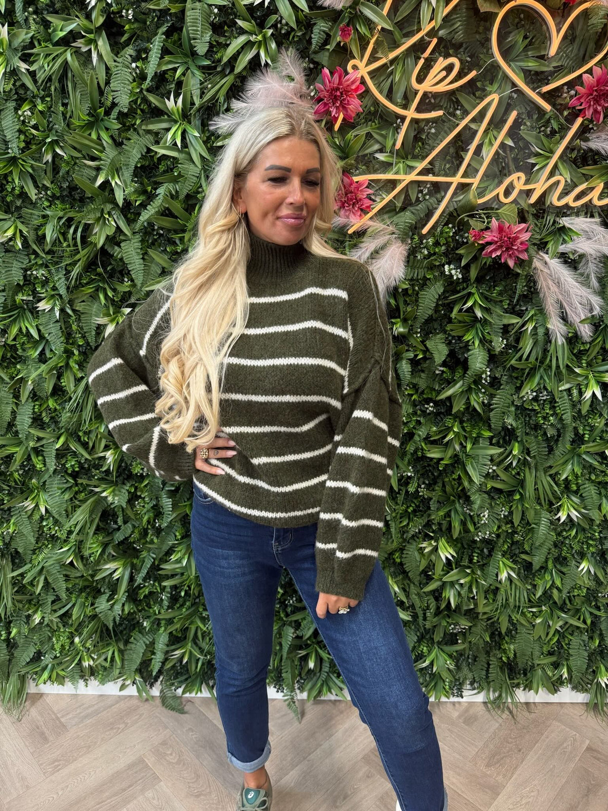 Gebreide trui turtle neck streepjes legergroen
