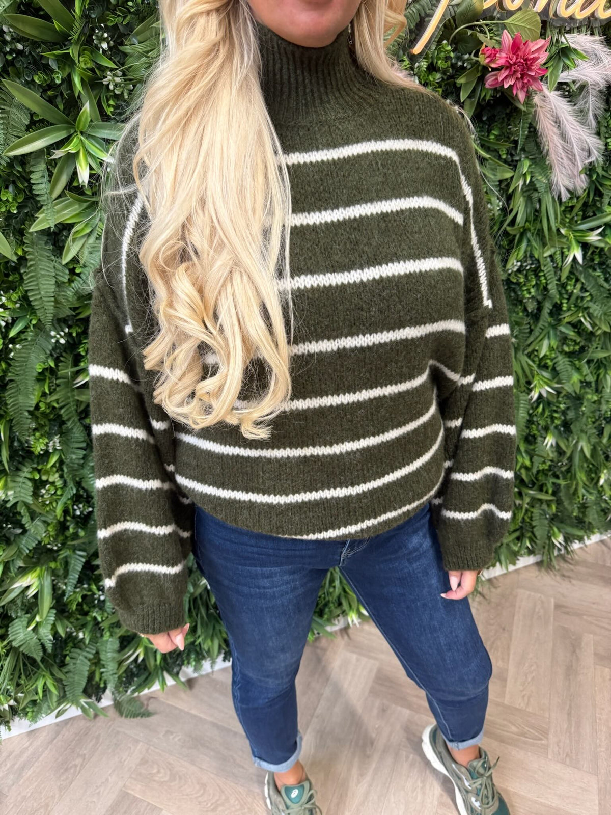 Gebreide trui turtle neck streepjes legergroen