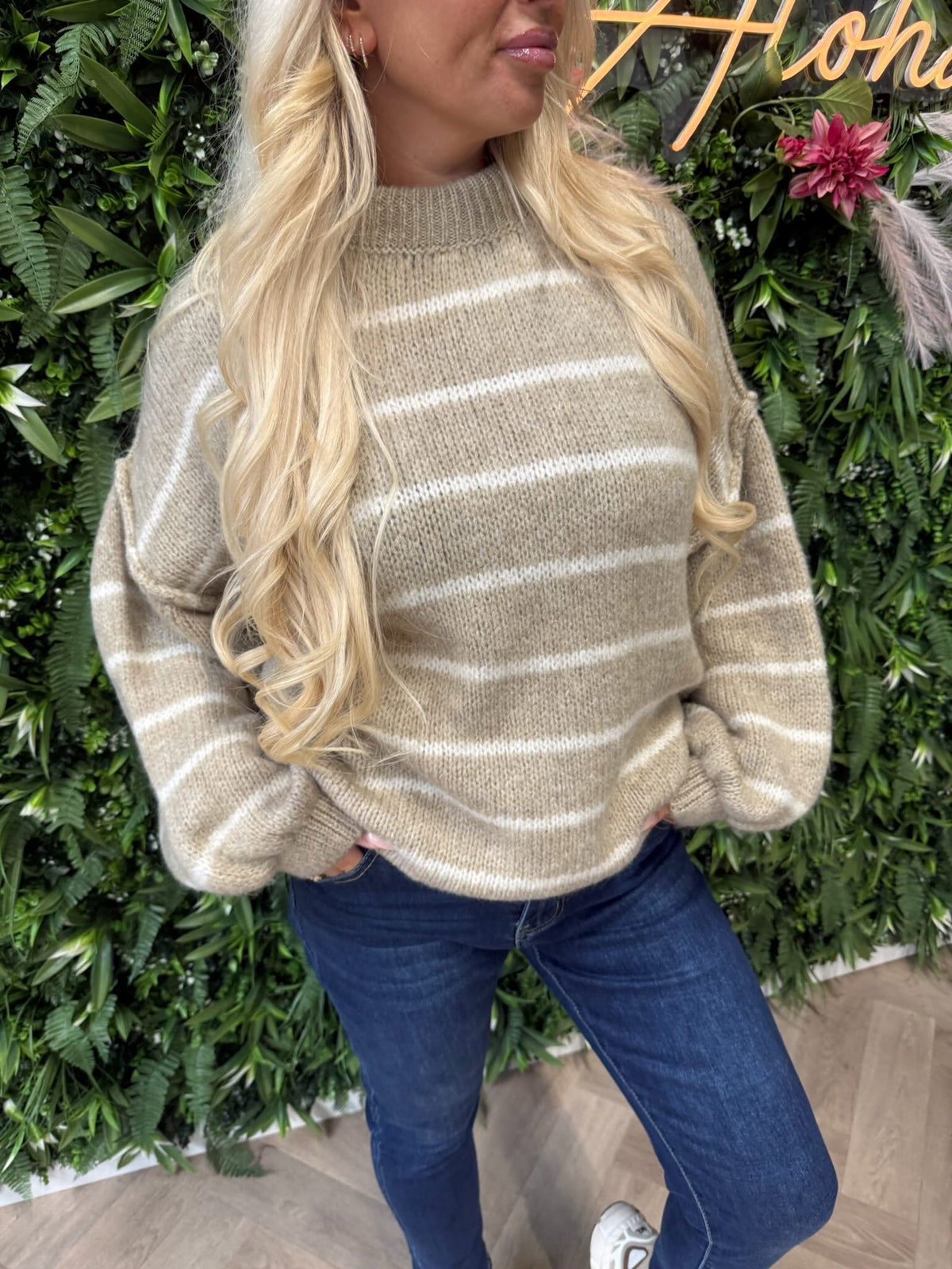 Gebreide trui turtle neck streepjes beige