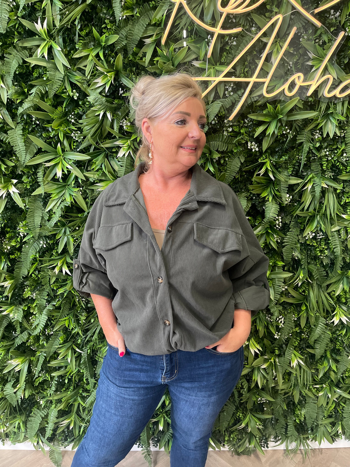 Corduroy blouse met zakken legergroen