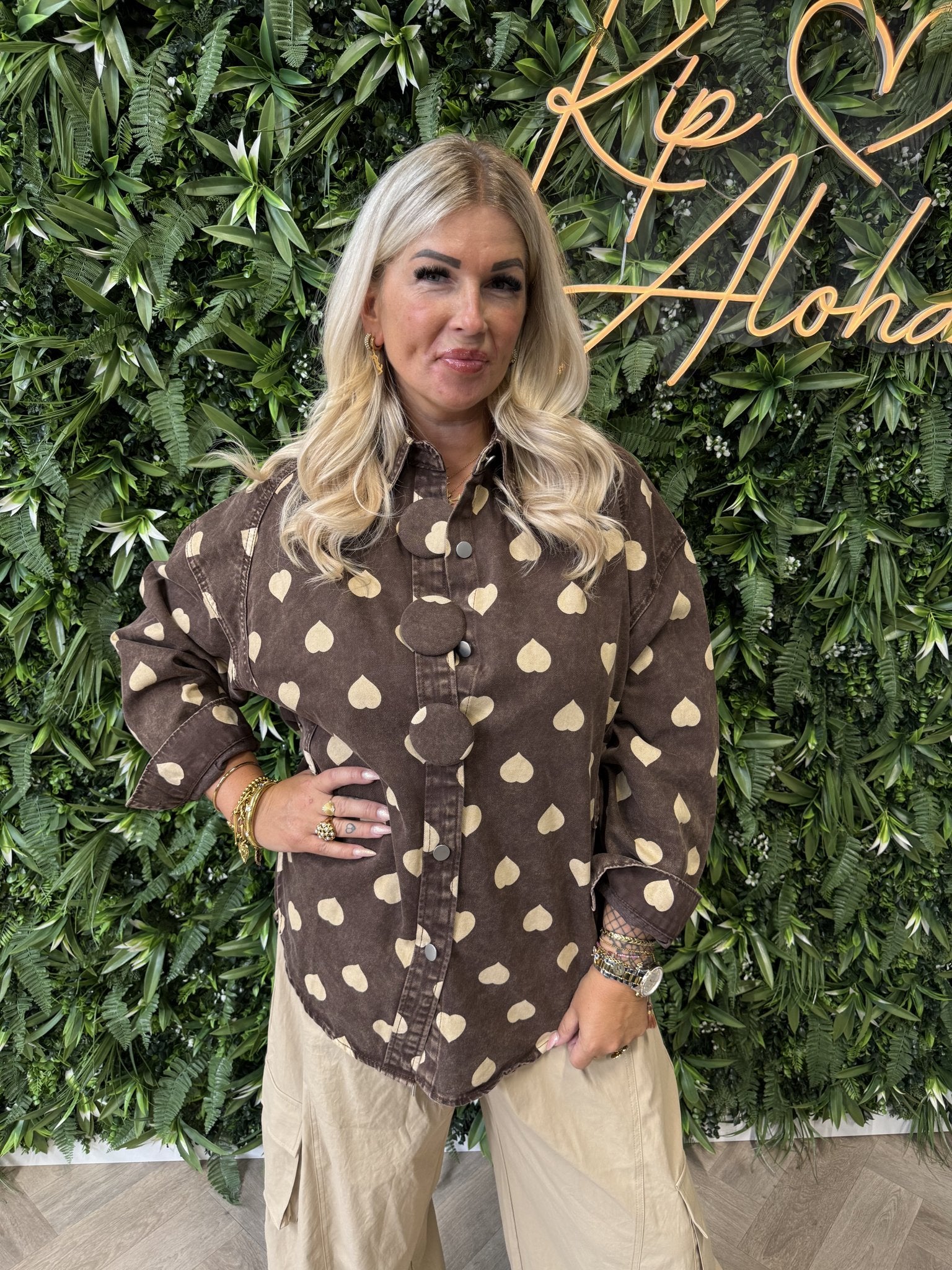 Denim blouse hartjes grote knopen bruin