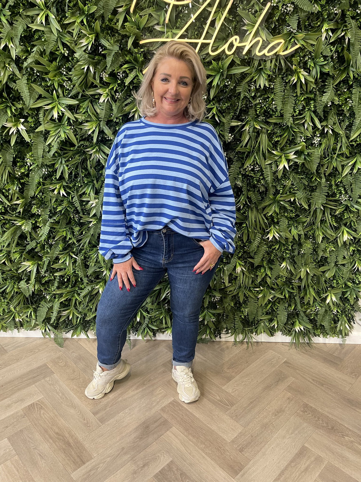 Sweater strepen more amore applicatie lichtblauw/blauw