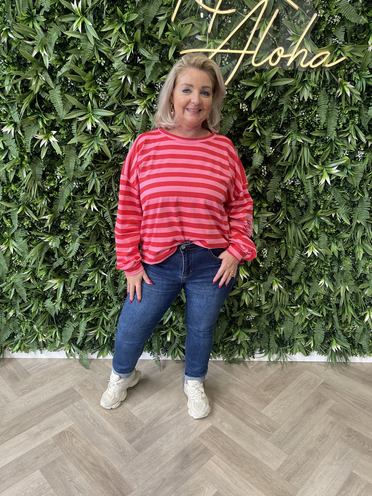 Sweater strepen more amore applicatie rood/roze
