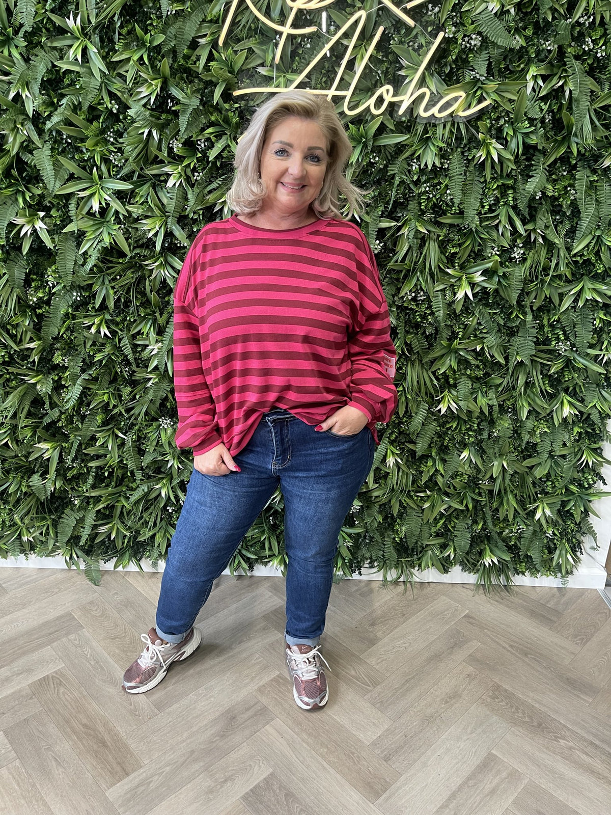 Sweater strepen more amore applicatie fuchsia/bordeaux