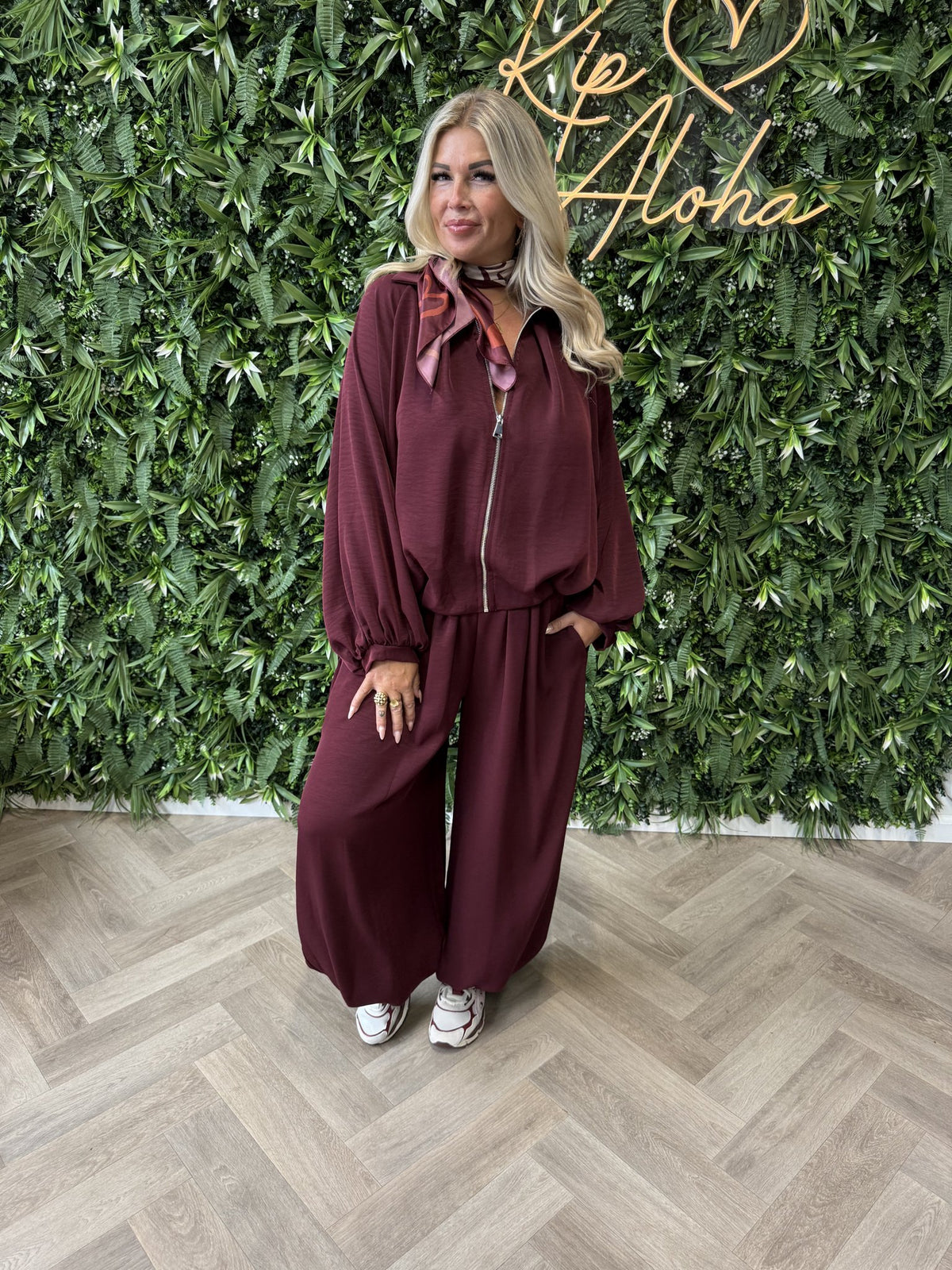 Tweedelig vest pak met kraag bordeaux