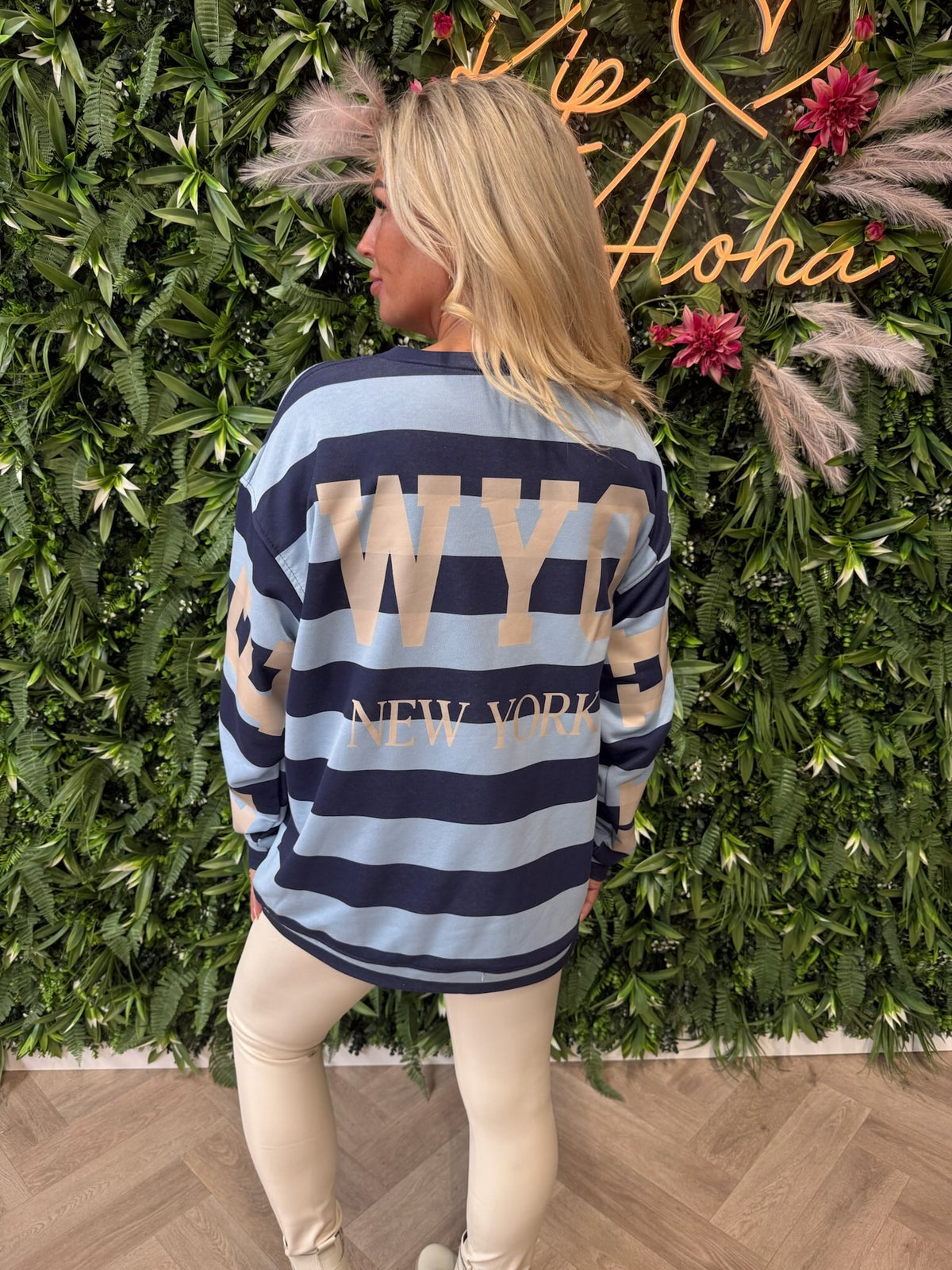 Sweater NewYork strepen lichtblauw