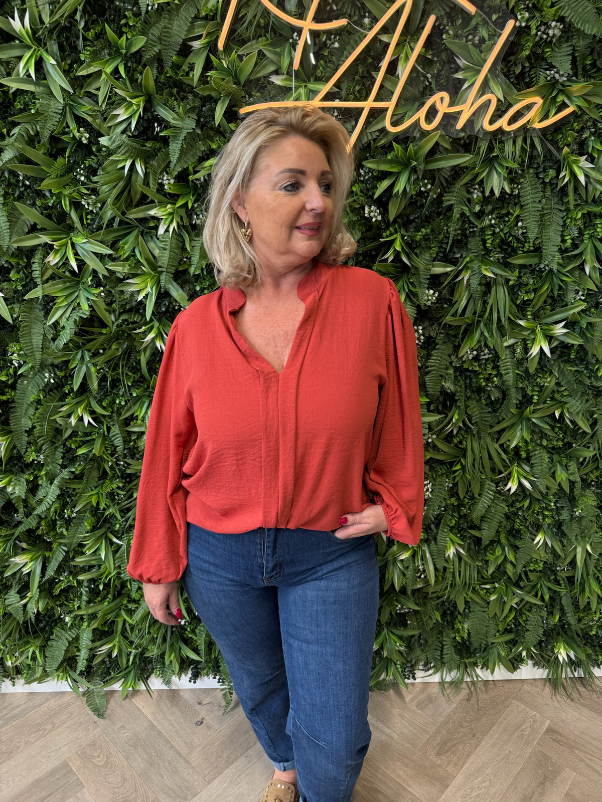 Blouse roezel met pofmouwen brique