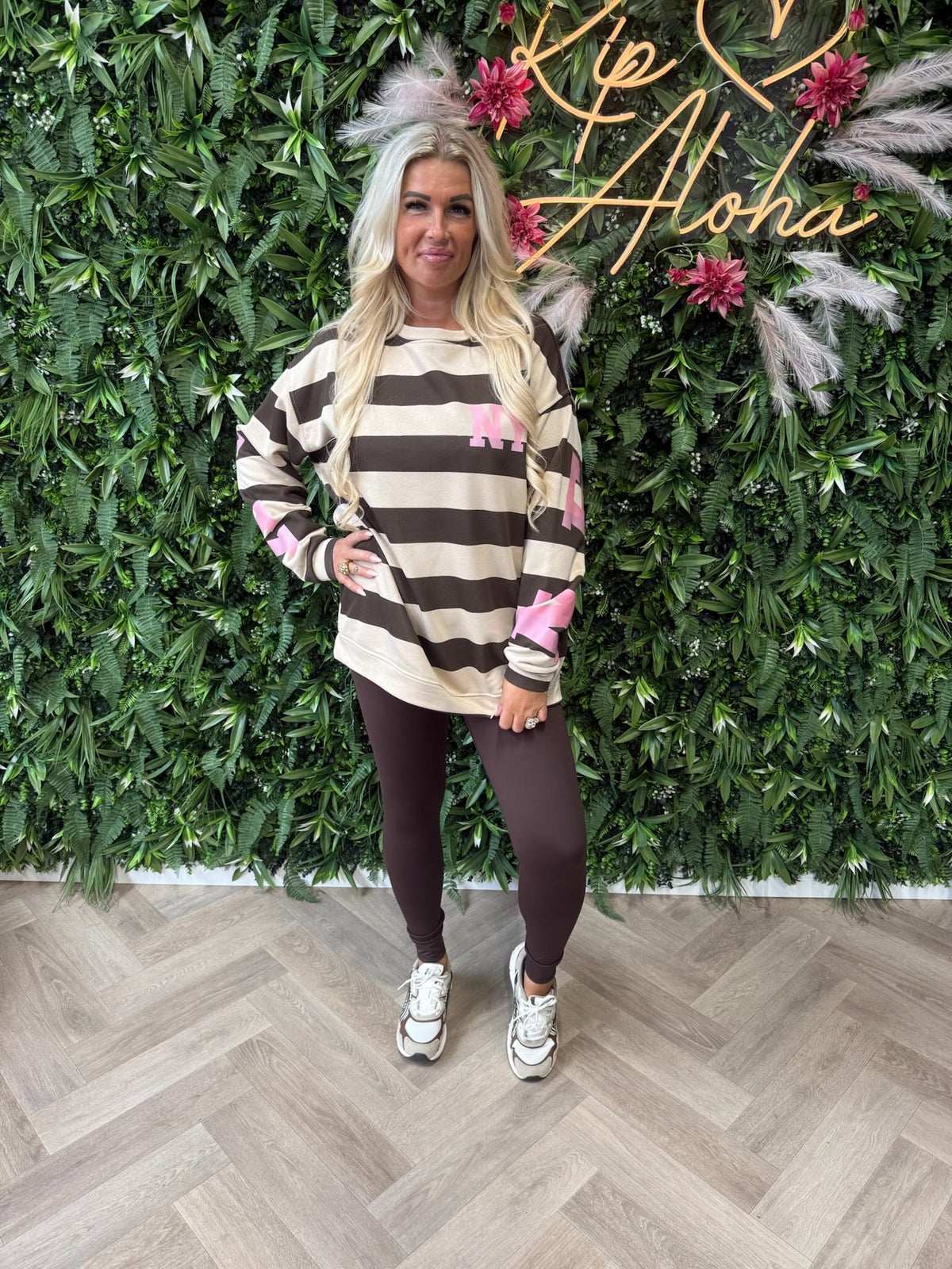 Sweater NewYork strepen beige