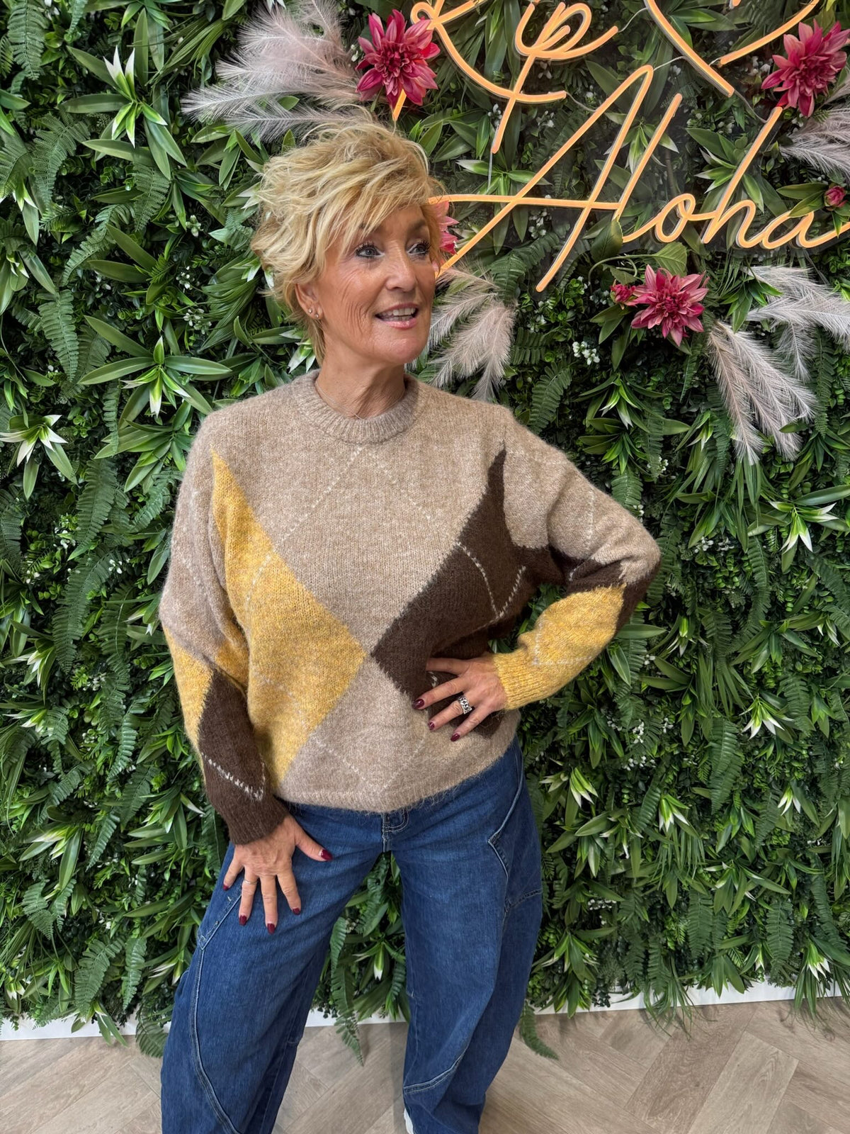 Gebreide trui ruit camel