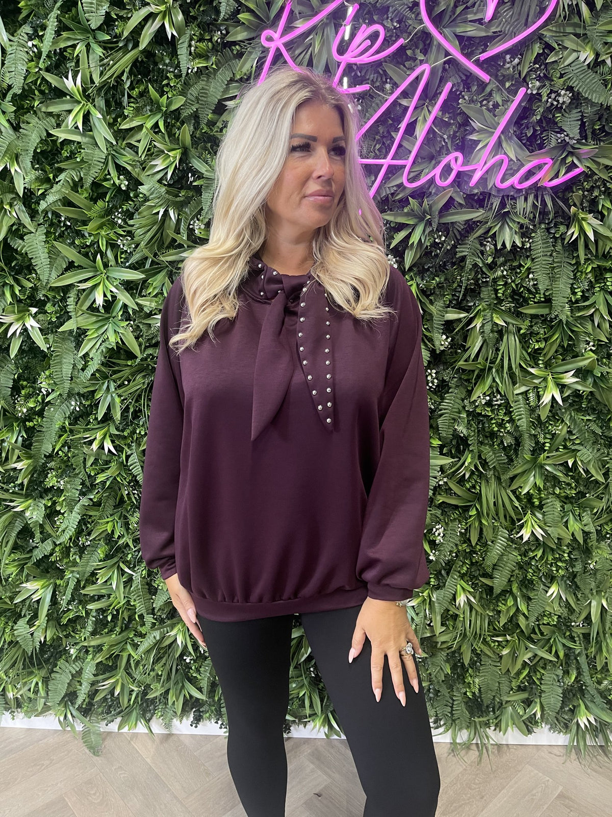 Hoodie met studs aubergine