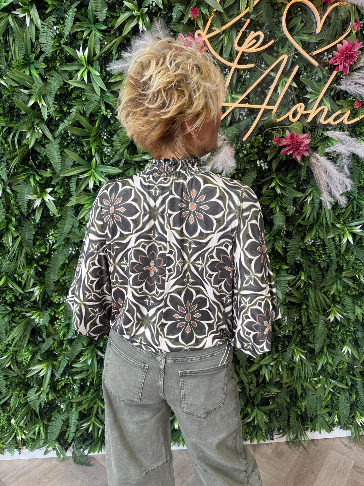 Top smock kraag bloemen legergroen