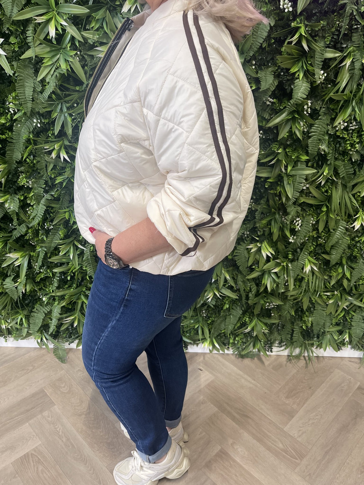 Puffer jas met bies beige