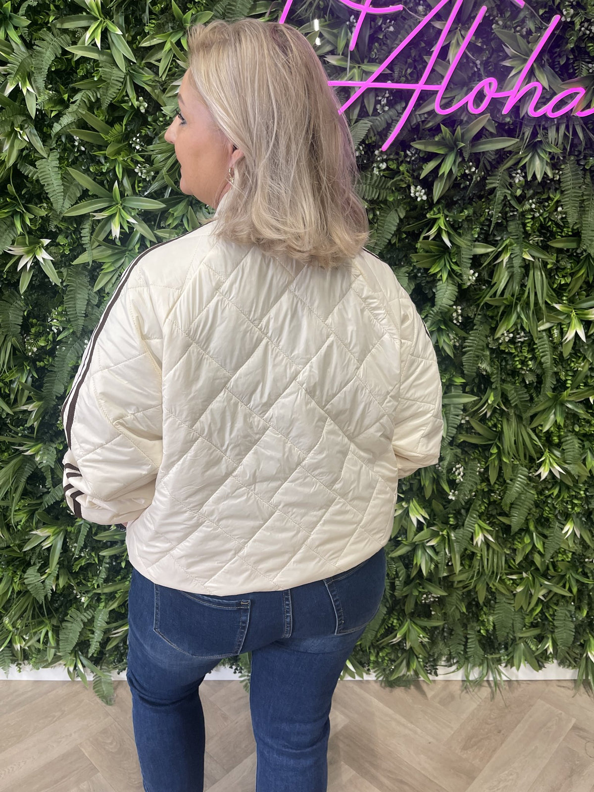 Puffer jas met bies beige