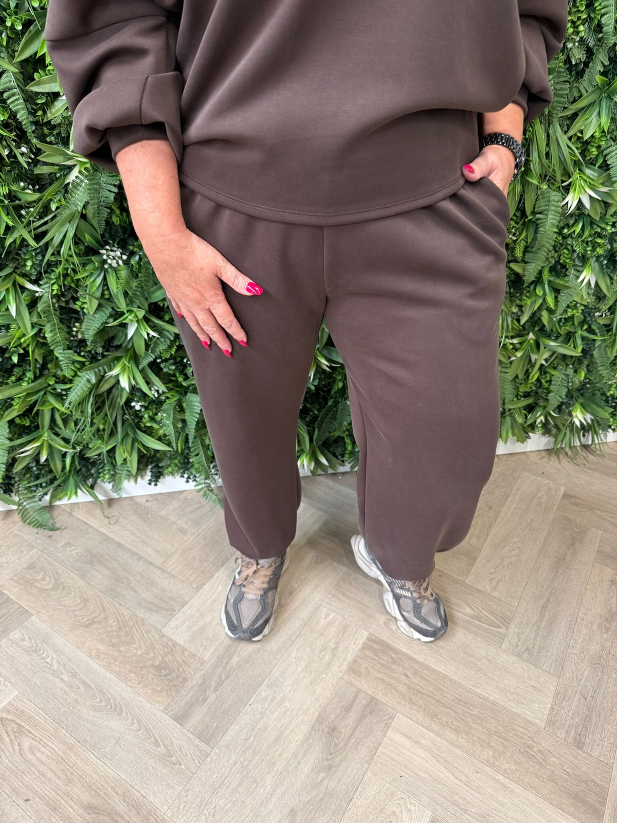 Tweedelig joggingspak comfy donkerbruin