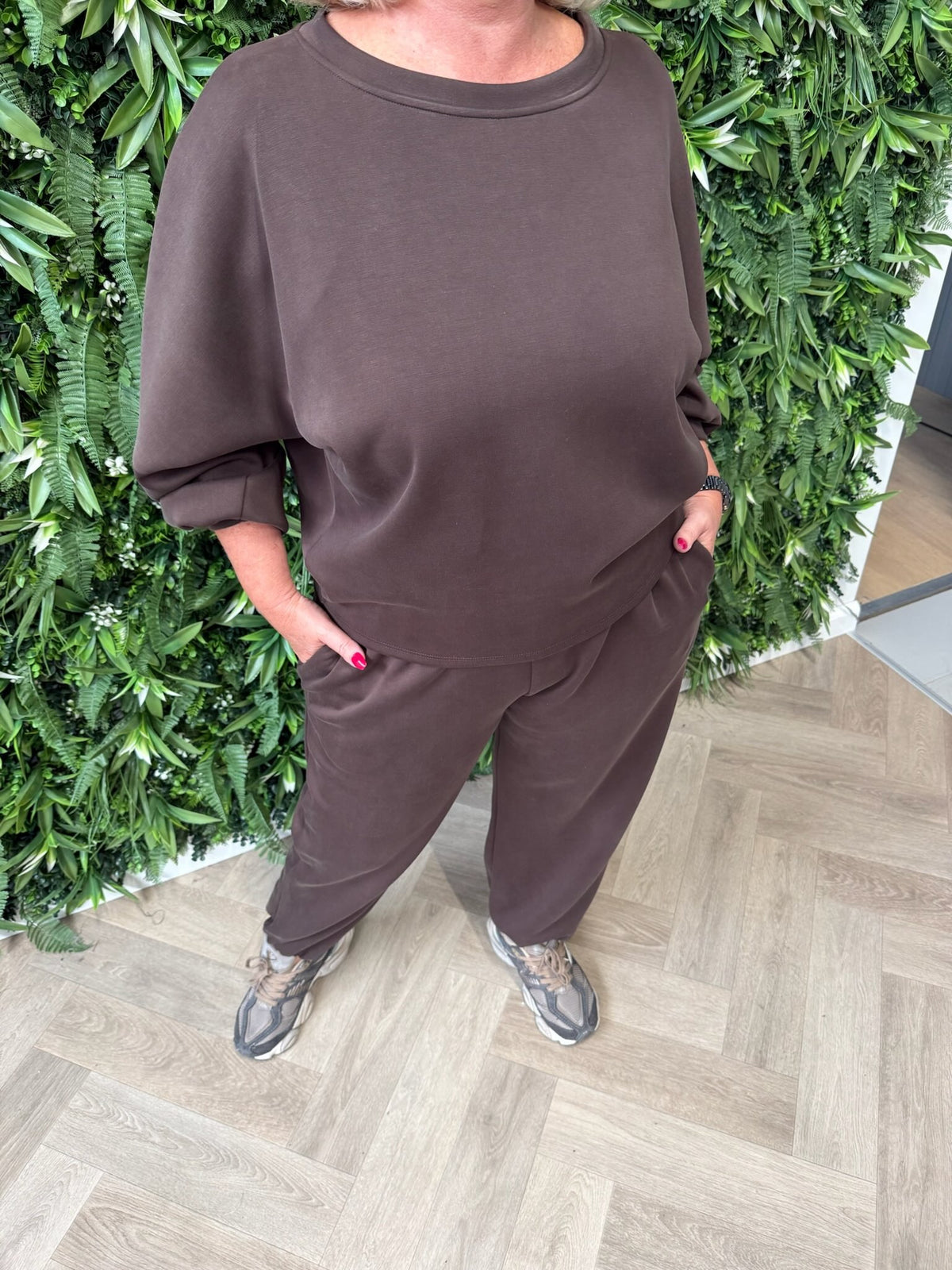 Tweedelig joggingspak comfy donkerbruin