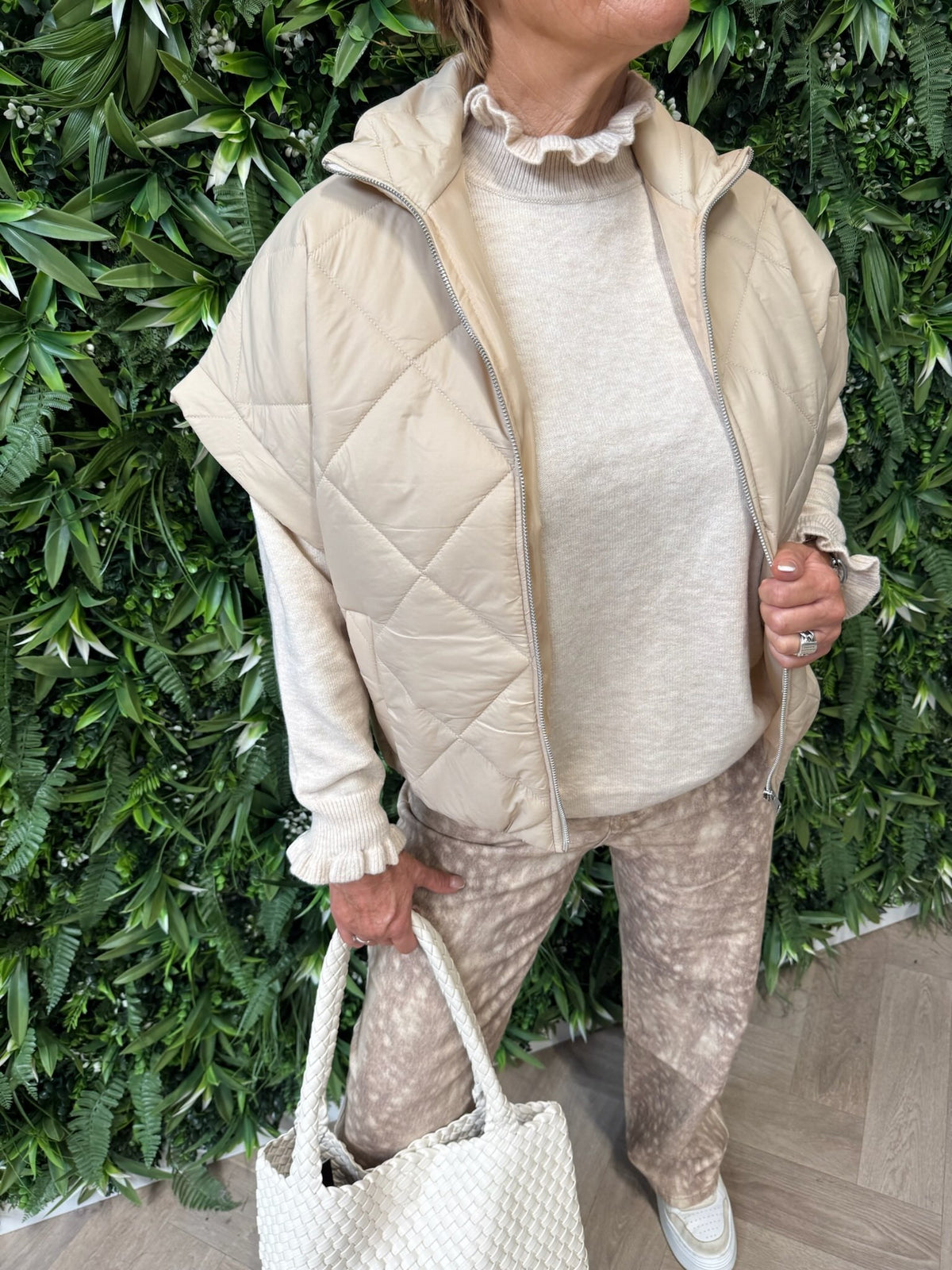 Bodywarmer ruitpatroon beige