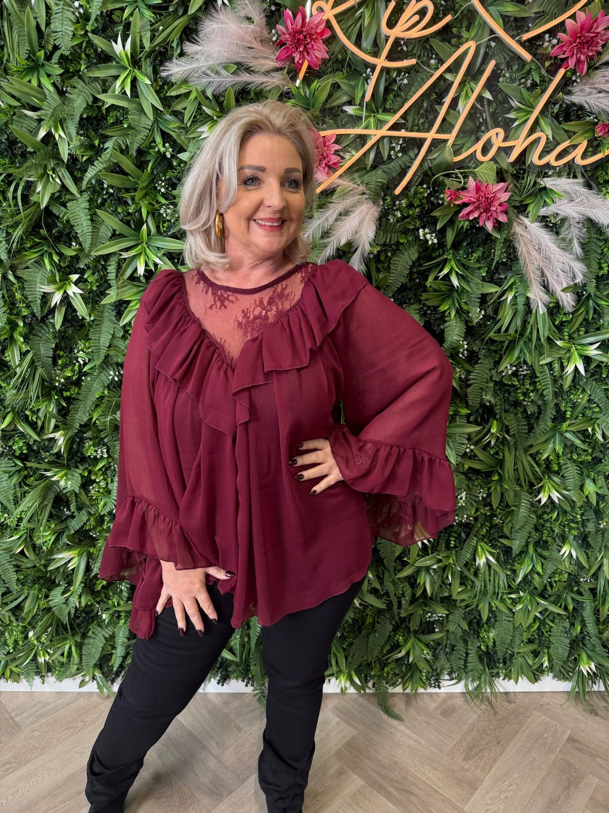 Top roezels en met kant bordeaux